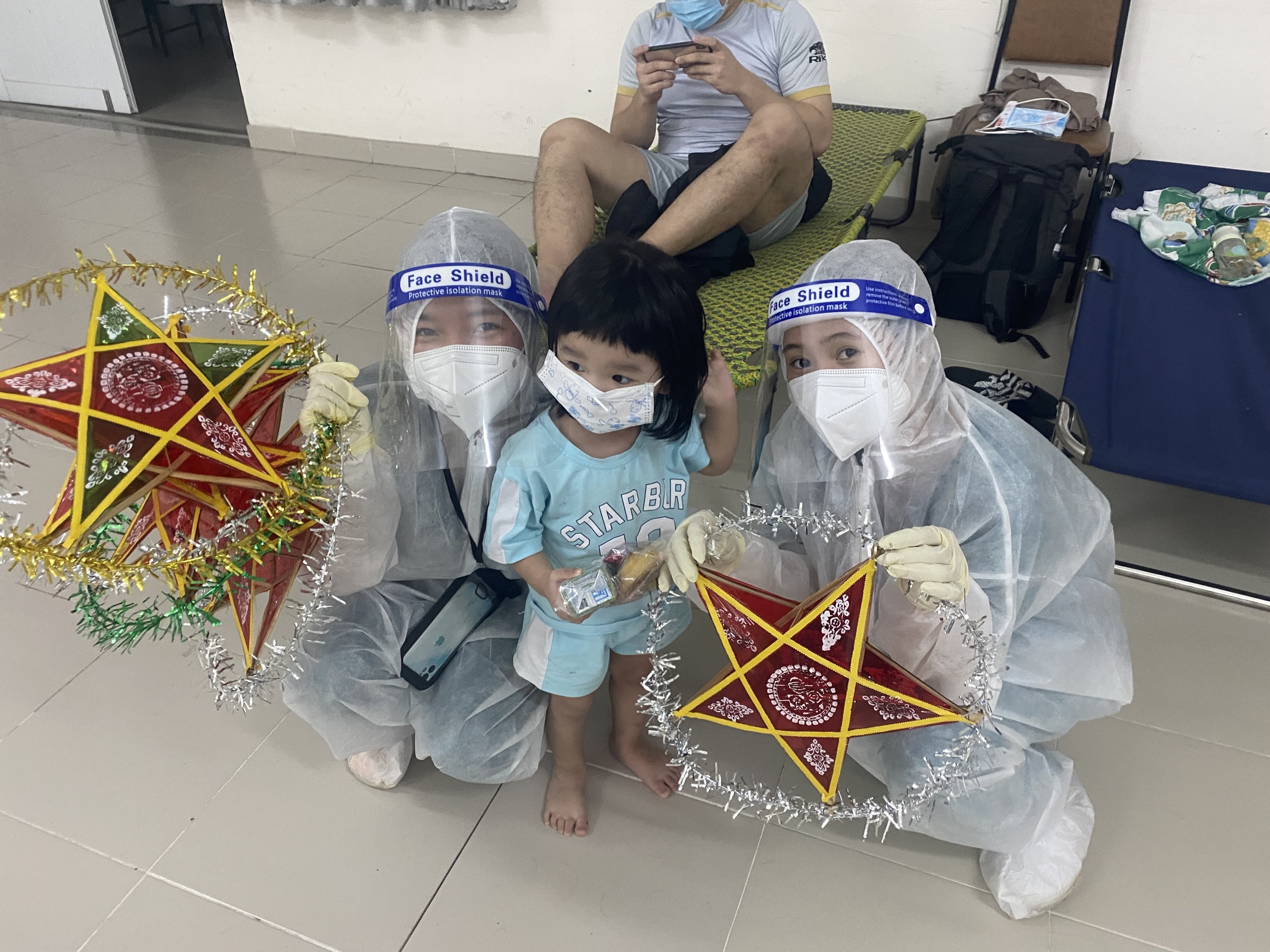 Trung thu trong khu cách ly ảnh 3 Trung thu trong khu cach ly anh 3