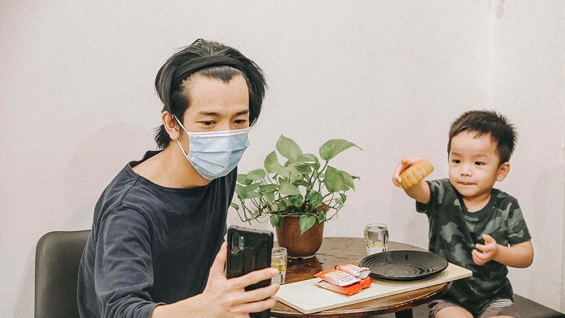 Tet Trung thu trong dich anh 7