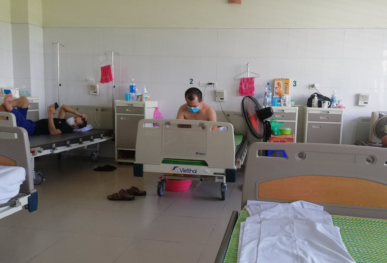 F0 còn 1 lá phổi ảnh 3 F0 con 1 la phoi anh 3