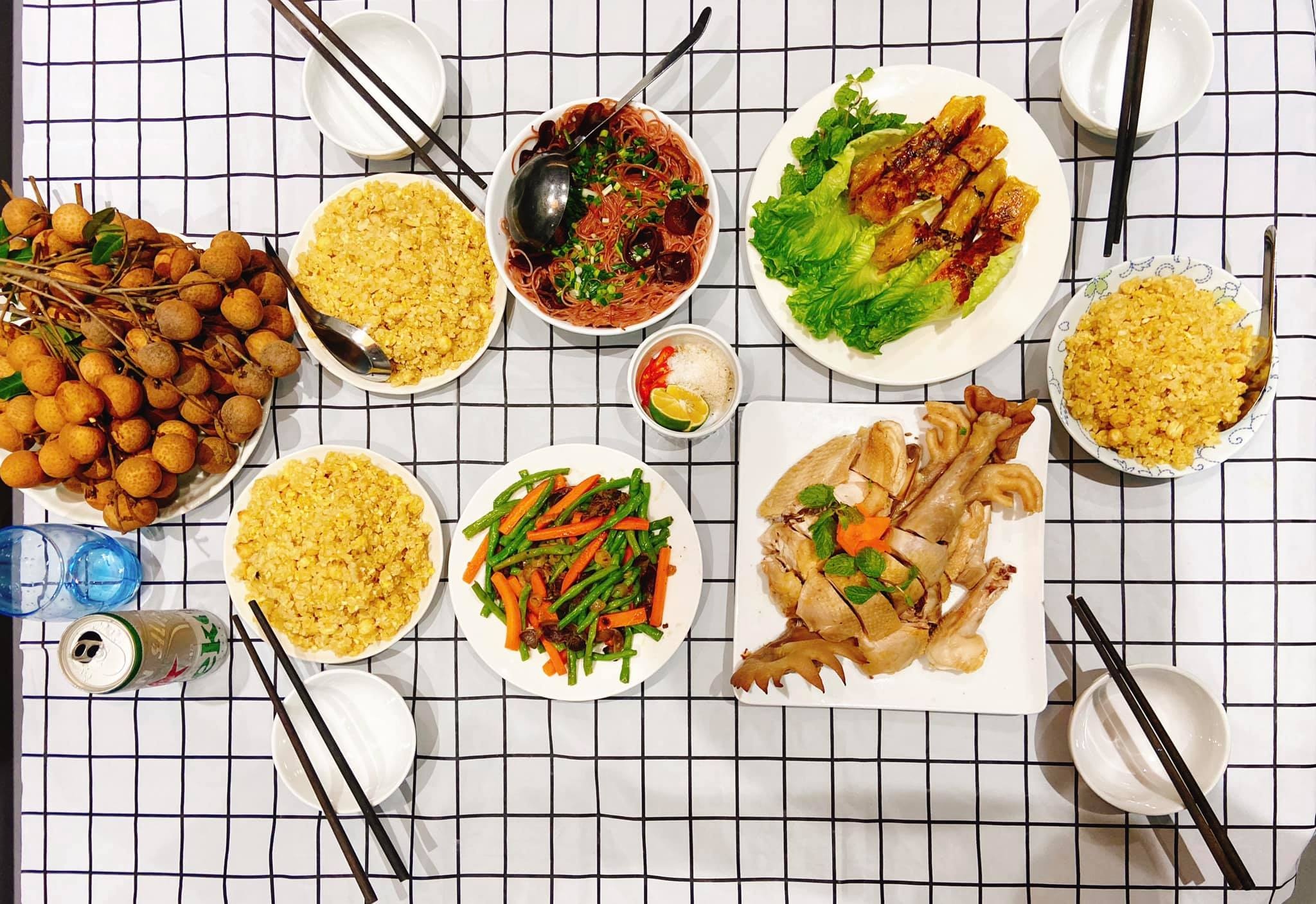 chồng nấu cơm cữ chăm vợ ảnh 1 chong nau com cu cham vo anh 1