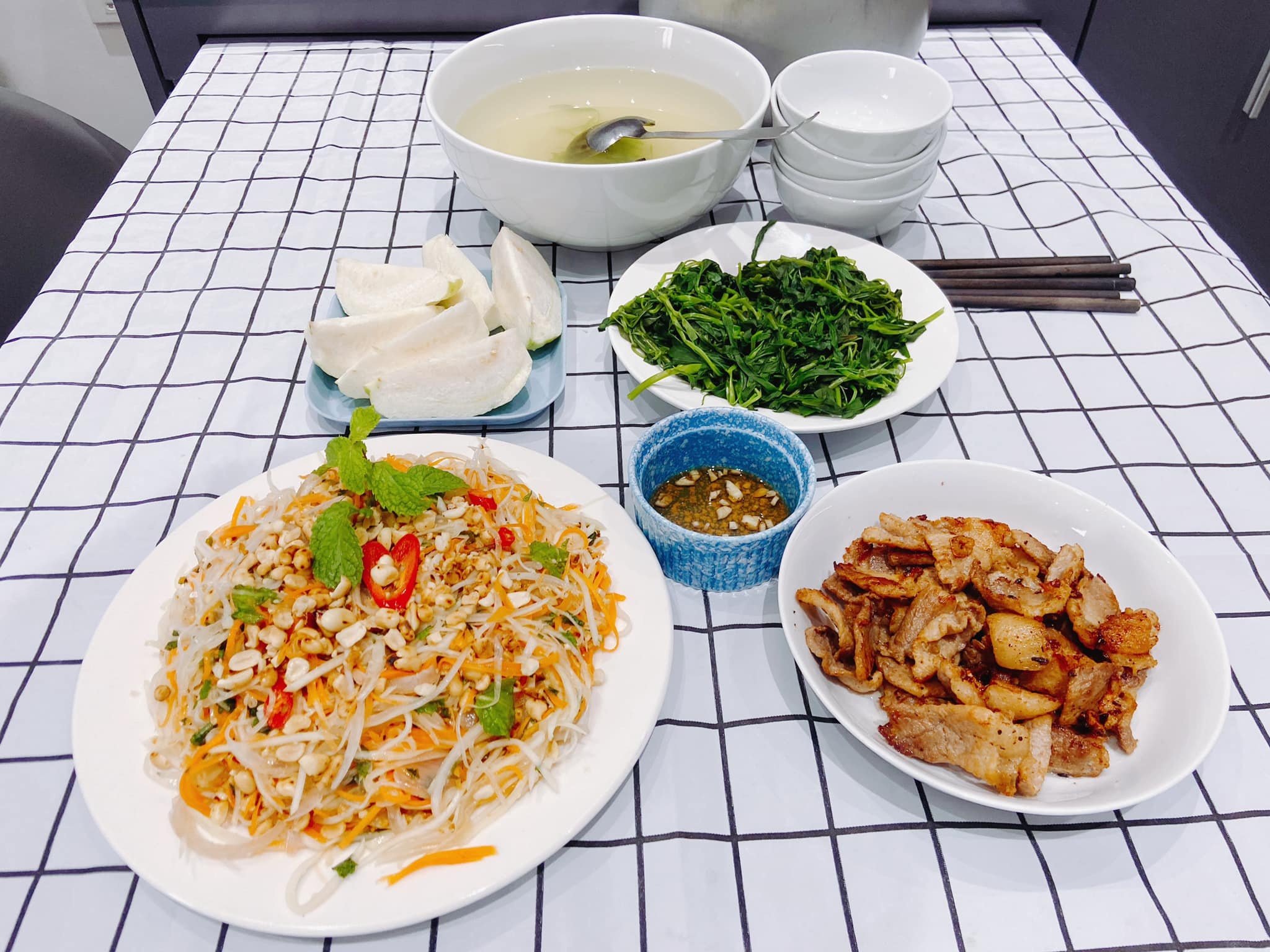 chồng nấu cơm cữ chăm vợ ảnh 3 chong nau com cu cham vo anh 3