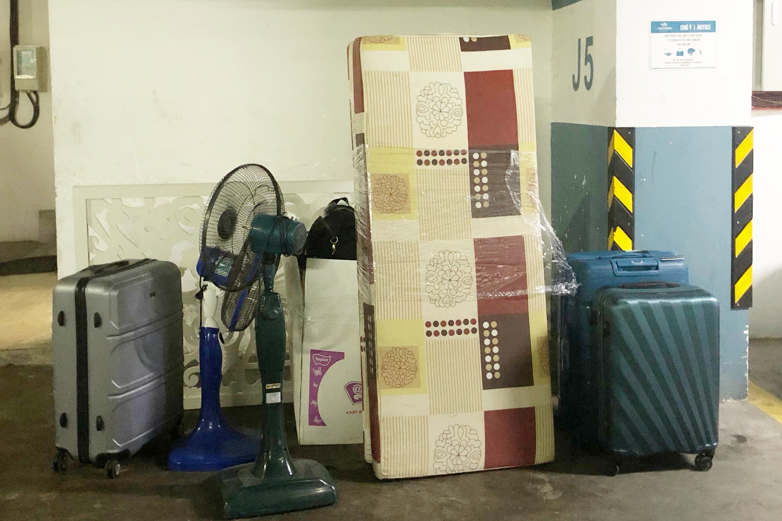 Tap nap chuyen nha khi vua noi long gian cach o TP.HCM hinh anh