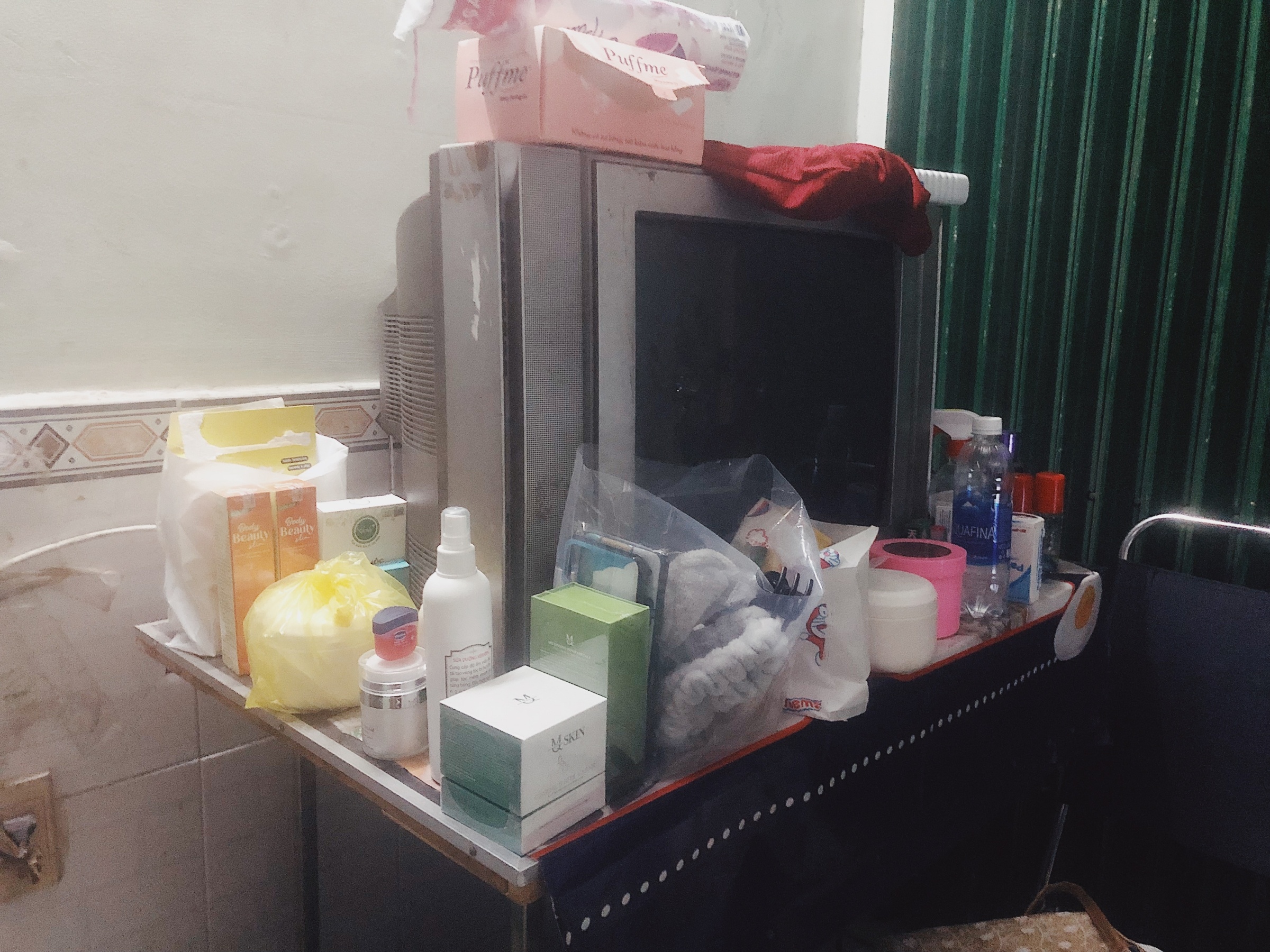 tre vi thanh nien trong dai dich anh 12