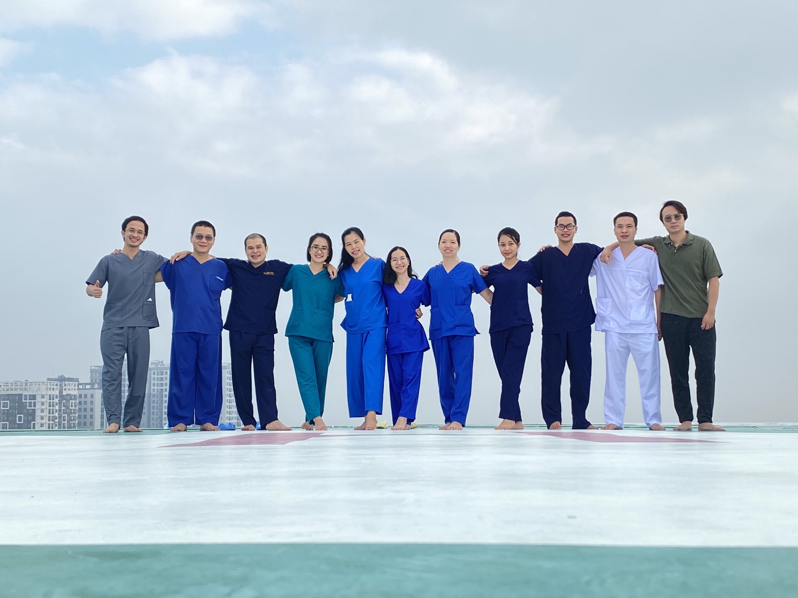 bac si chong dich anh 1