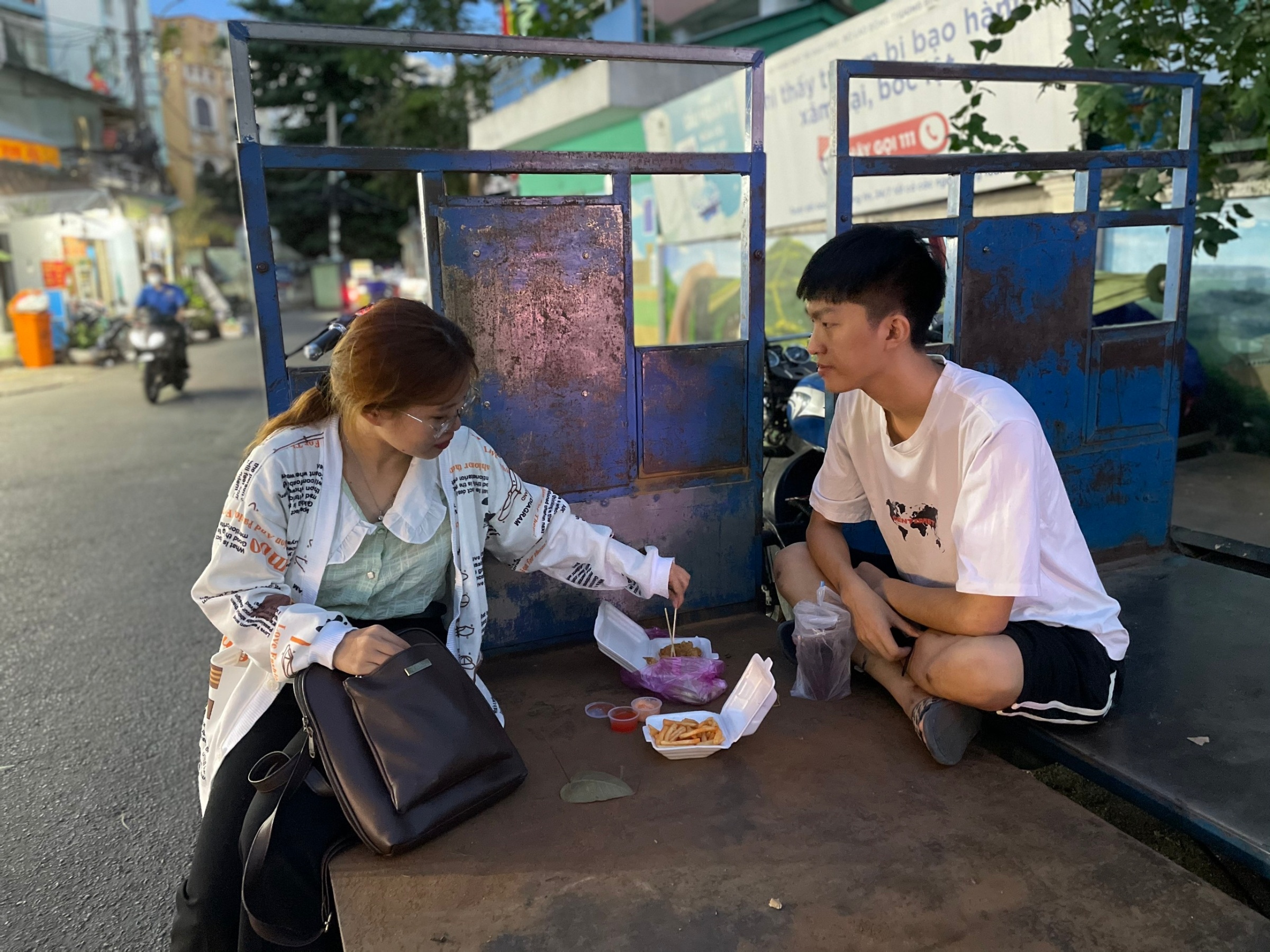 thien duong an vat tp.hcm hau gian cach anh 4