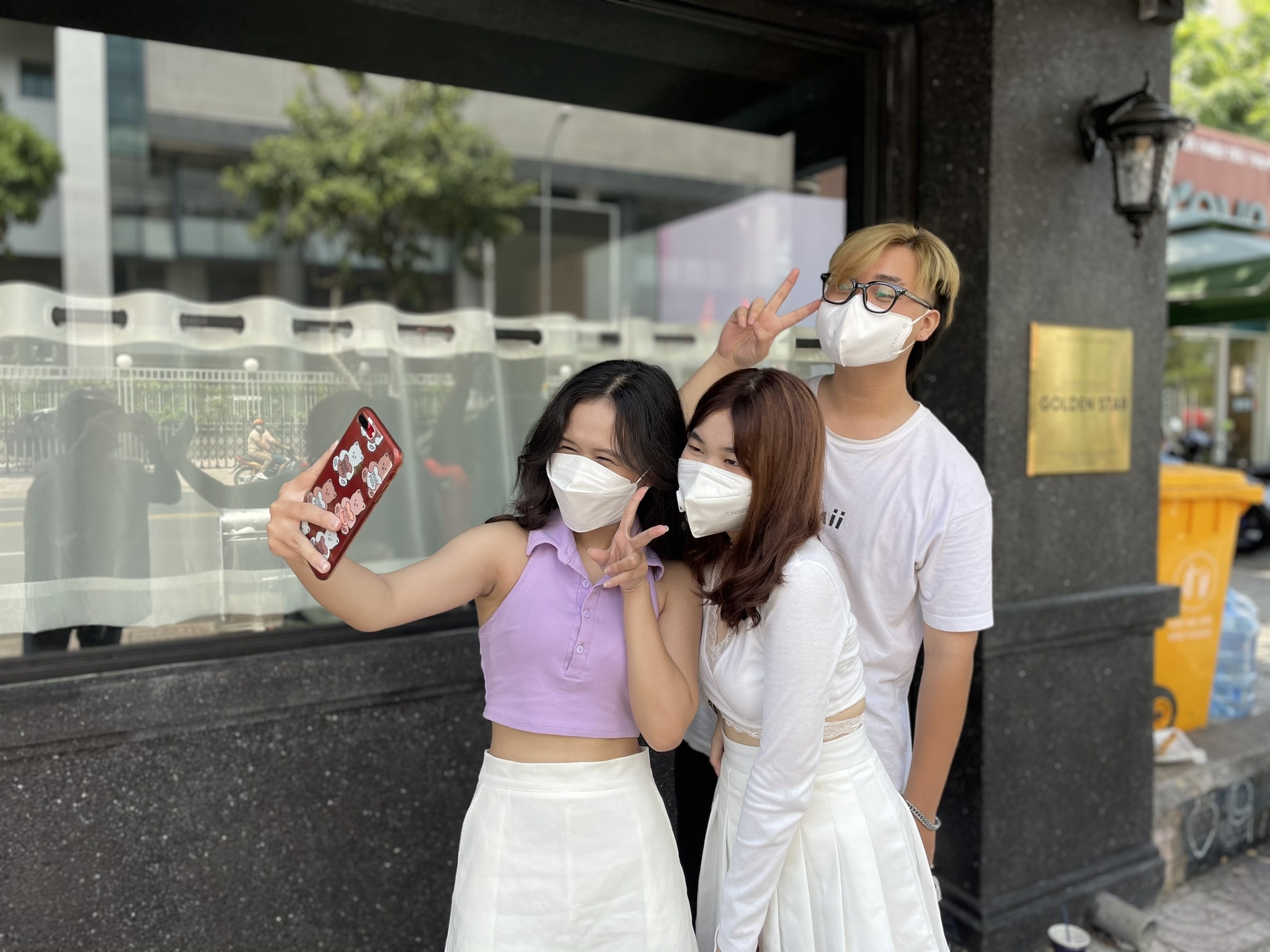 tiem ca phe ban tai cho anh 5