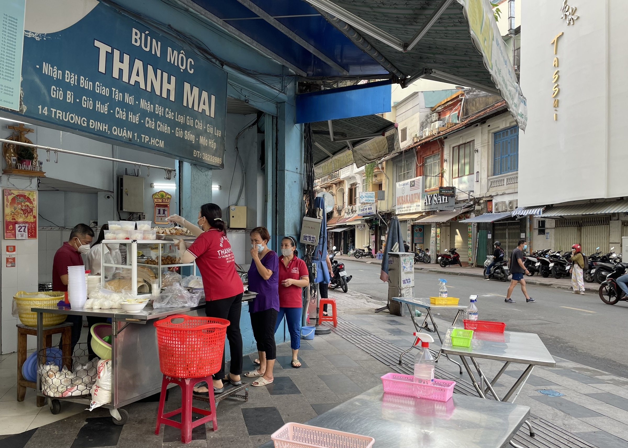 quán ăn bán tại chỗ ảnh 4 quan an ban tai cho anh 4