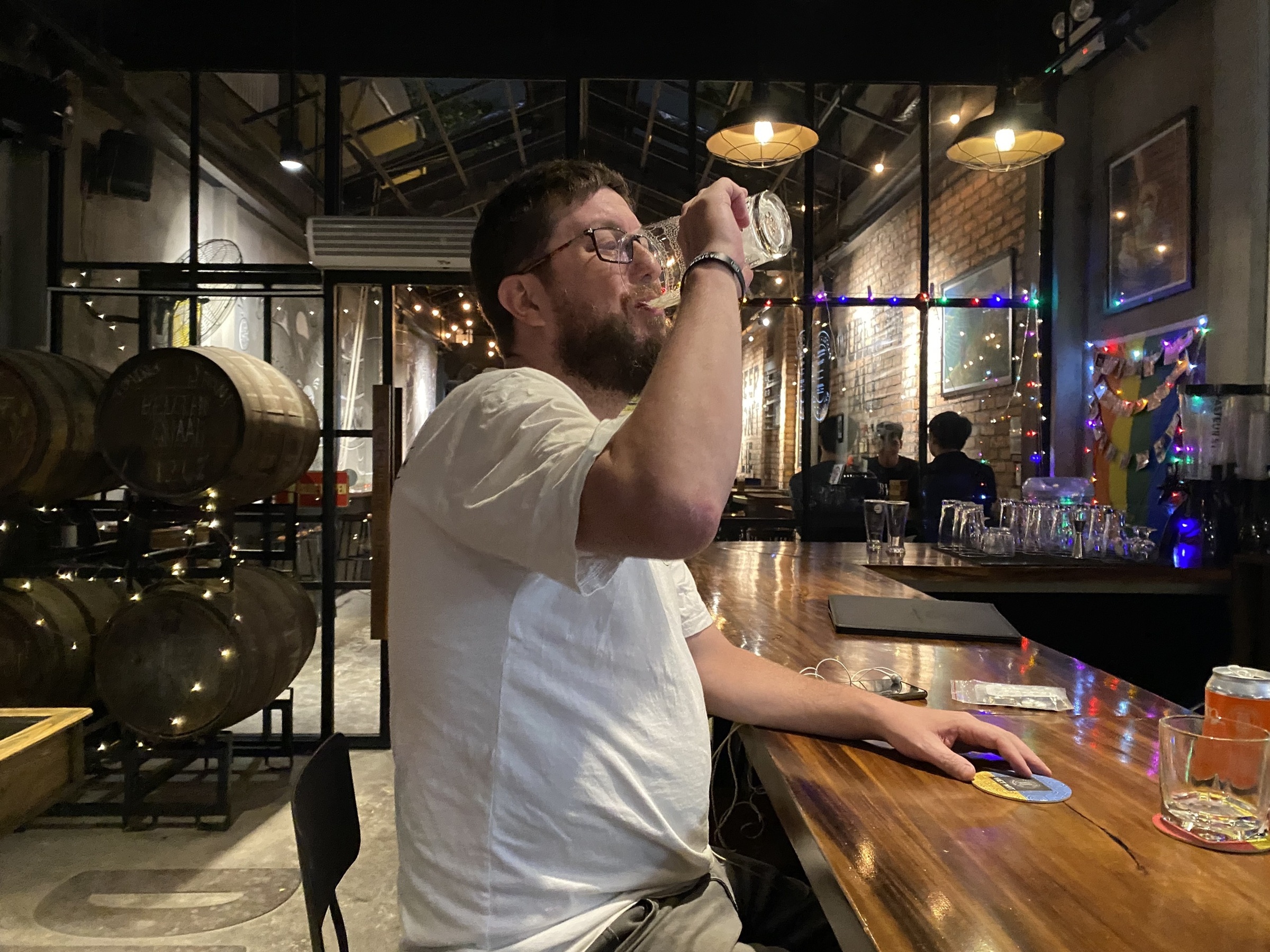 quan xa dong cua tu 21h anh 3