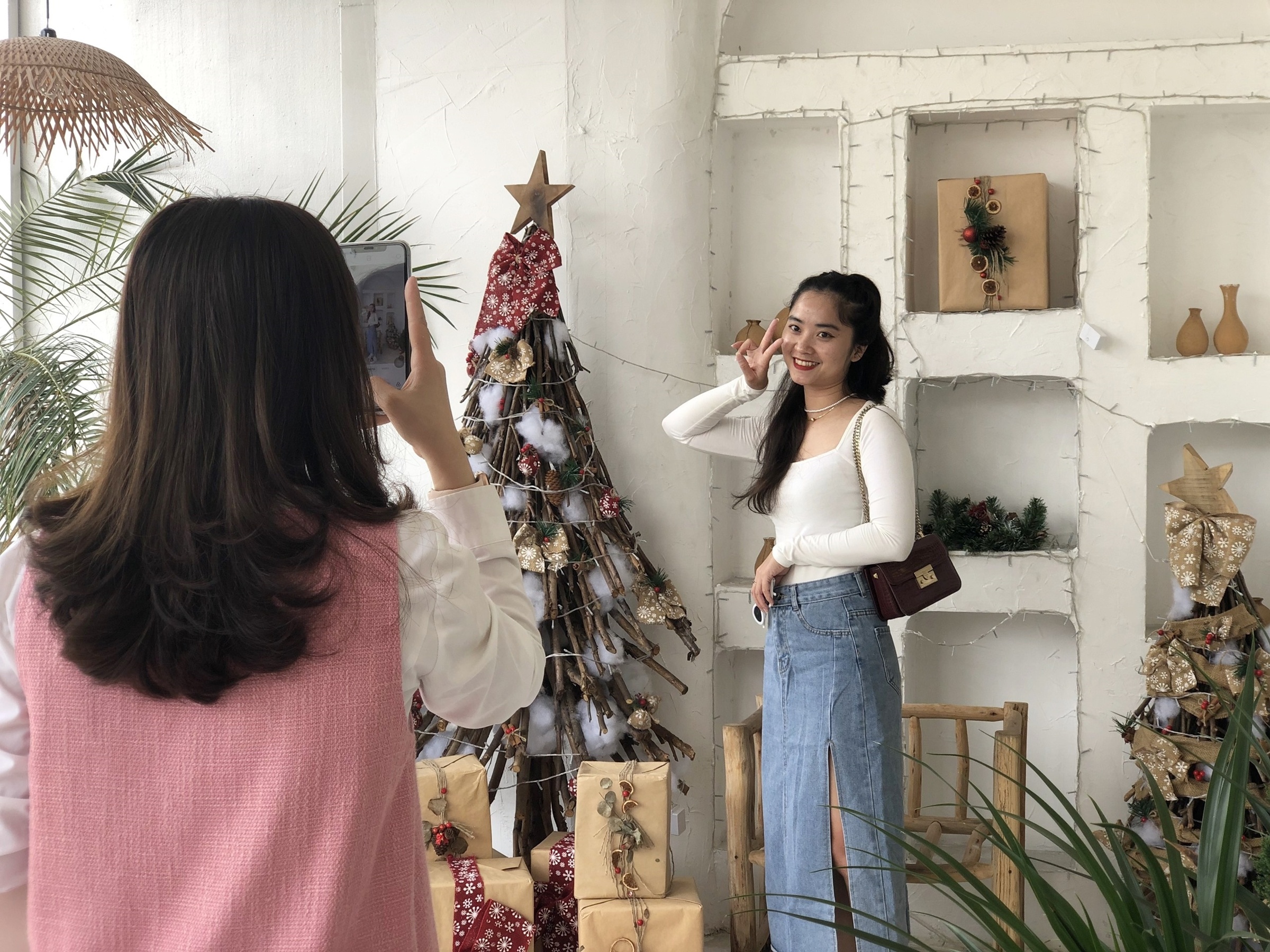 tiệm cà phê trang trí Giáng sinh ảnh 8 tiem ca phe trang tri Giang sinh anh 8