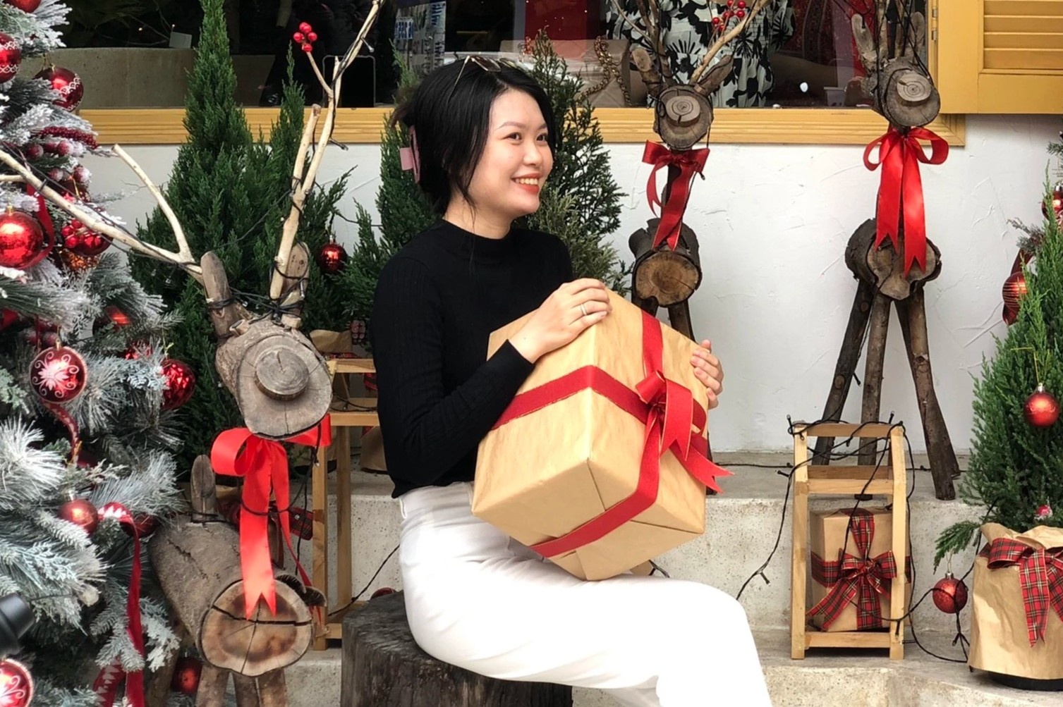 Gioi tre o TP.HCM di ca phe Giang sinh som hon mot thang hinh anh