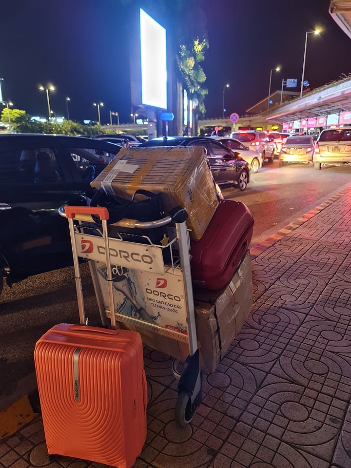 Den Ha Noi phai cach ly 7 ngay anh 2