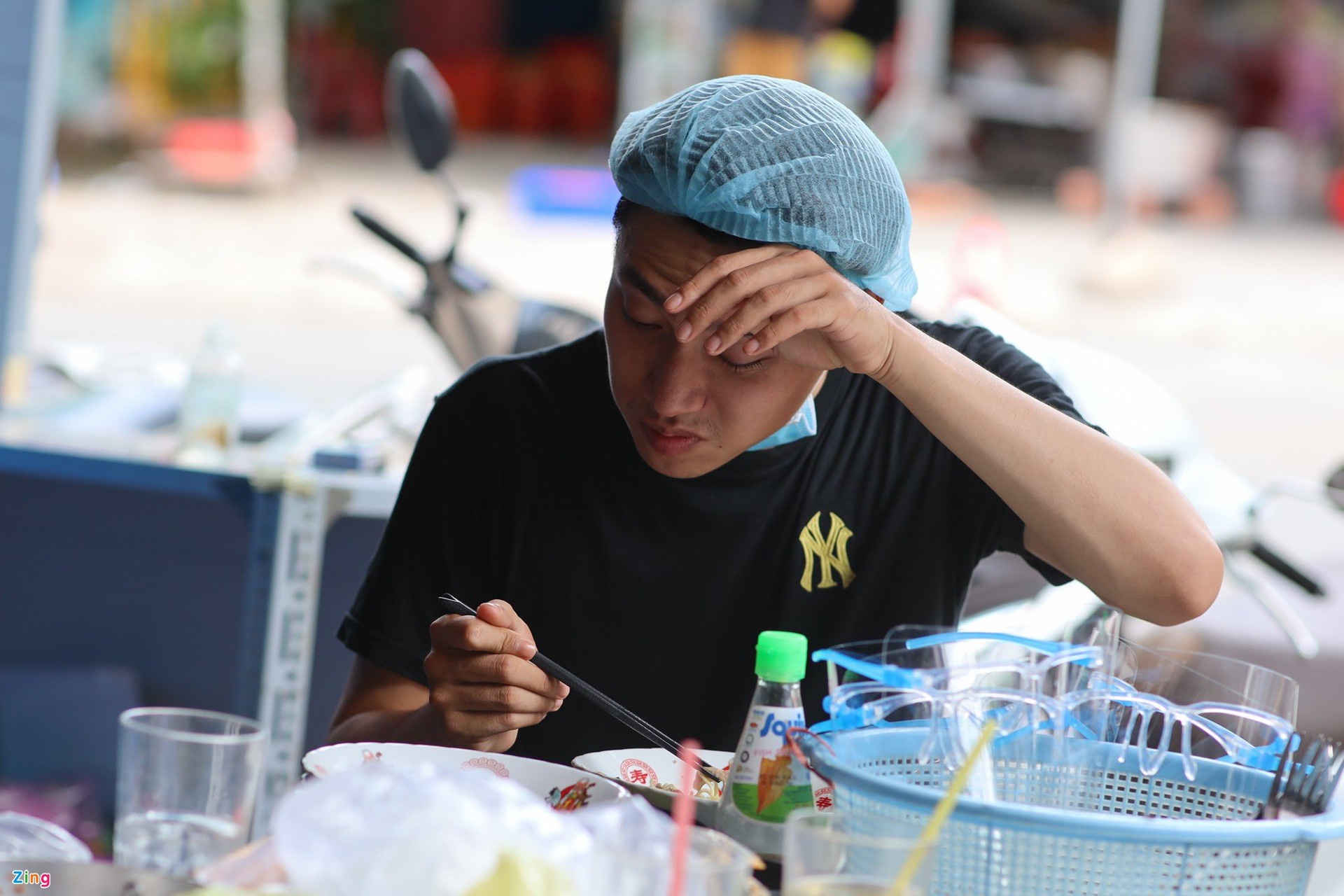 nguoi tre kho khan sau dich anh 5