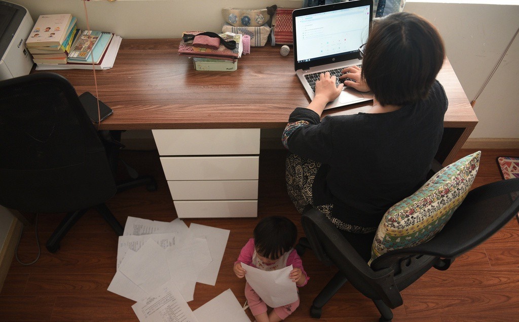 nguoi tre kho khan sau dich anh 1