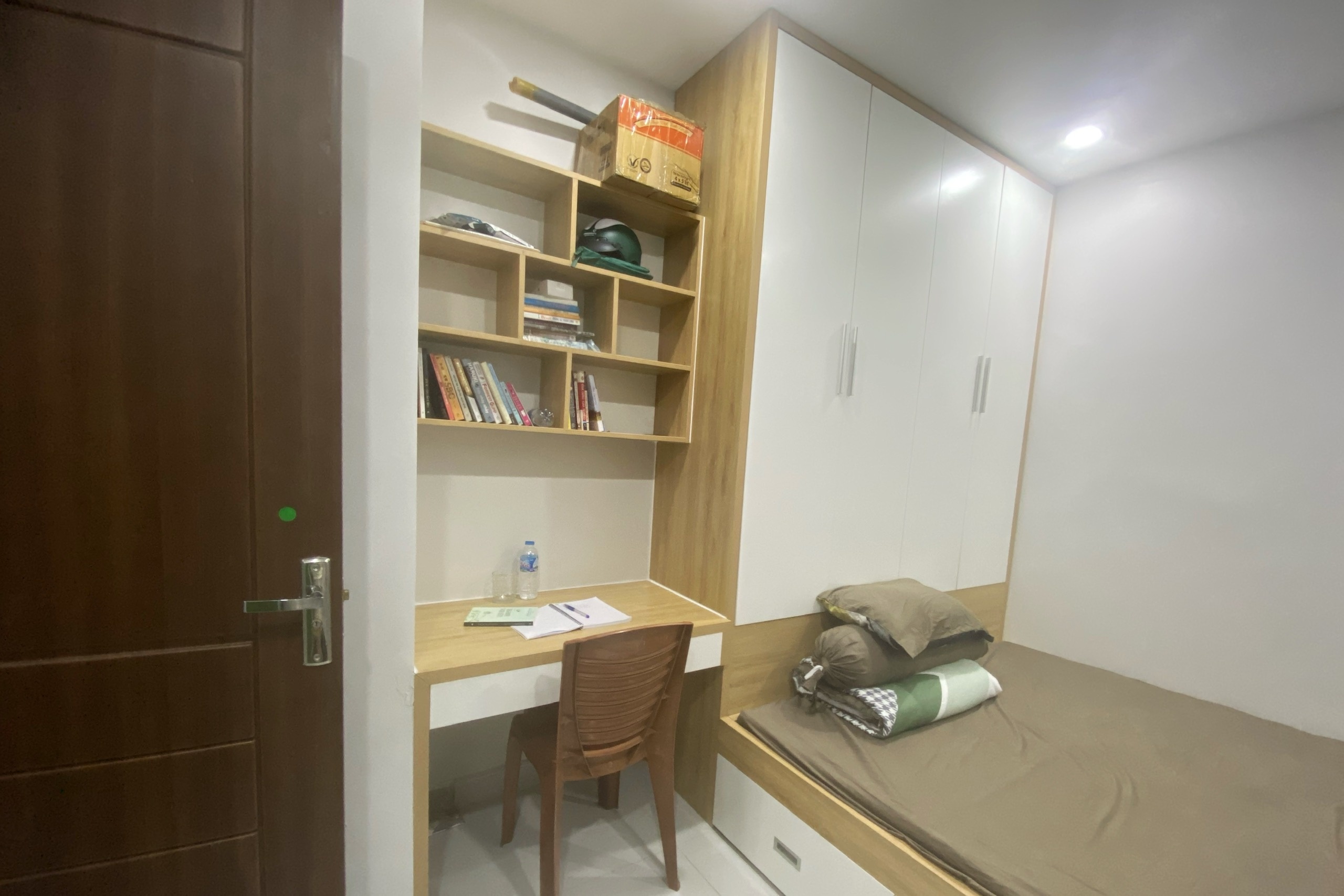 nguoi tre kho khan sau dich anh 4