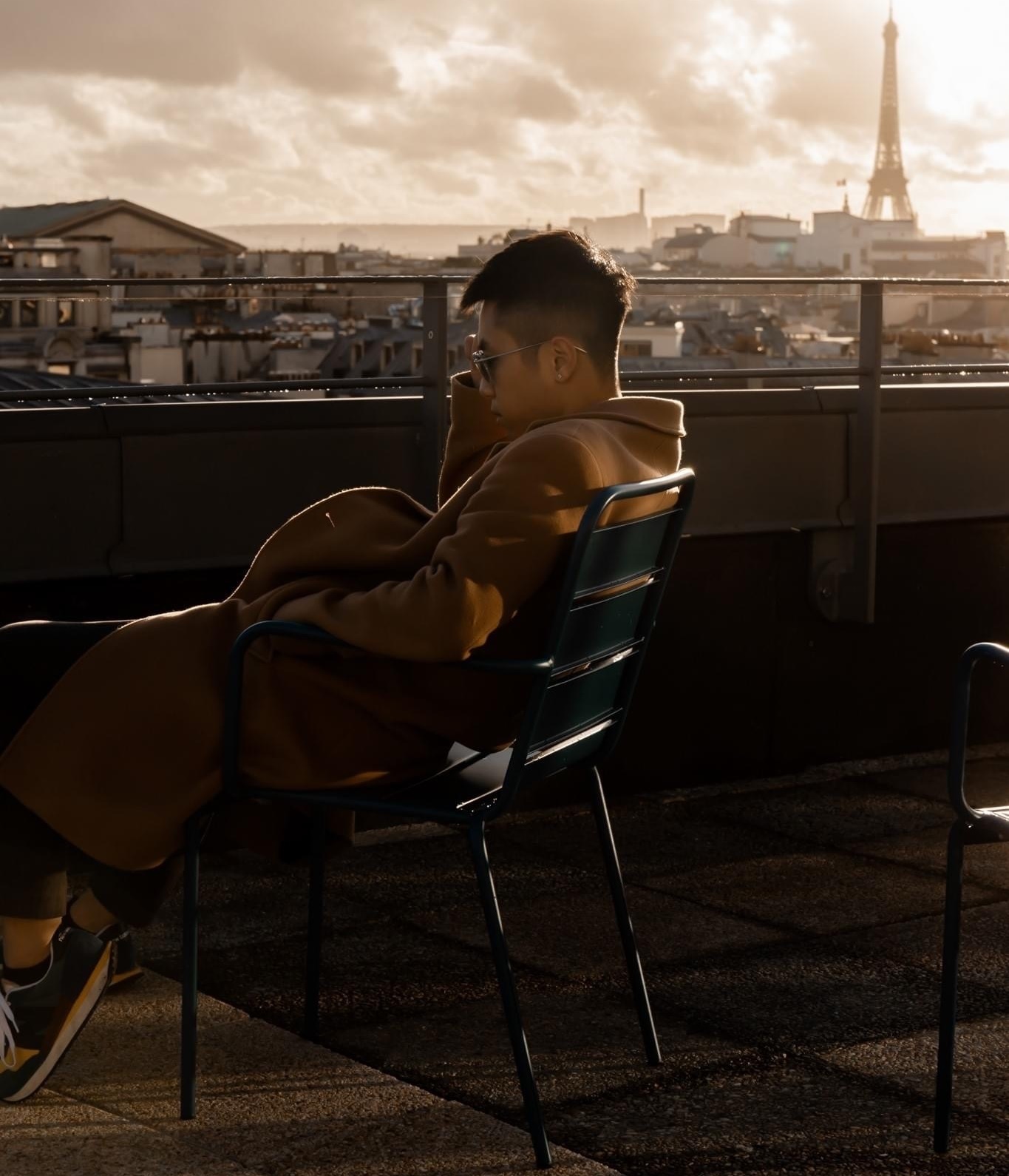 du hoc sinh an tet xa nha anh 3