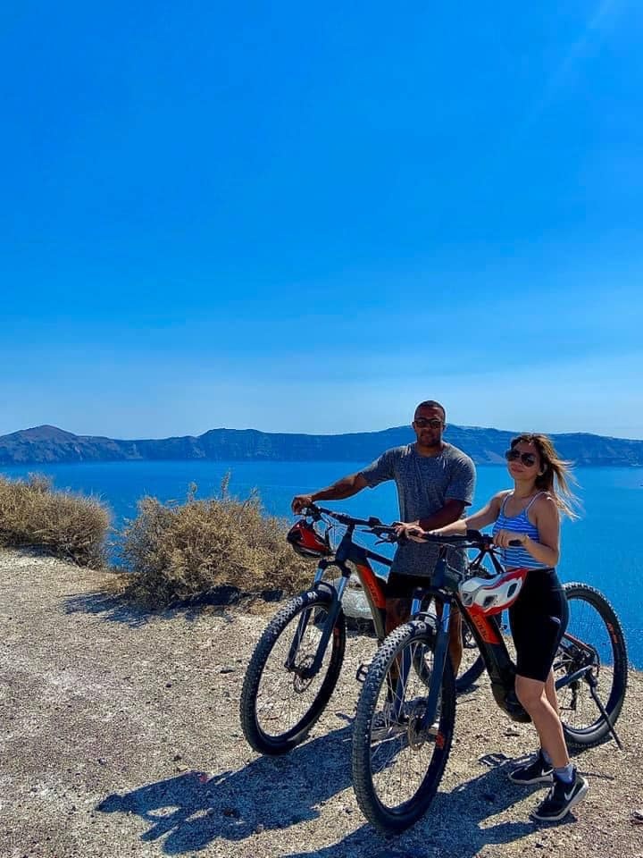 cap vo chong cung di du lich anh 8