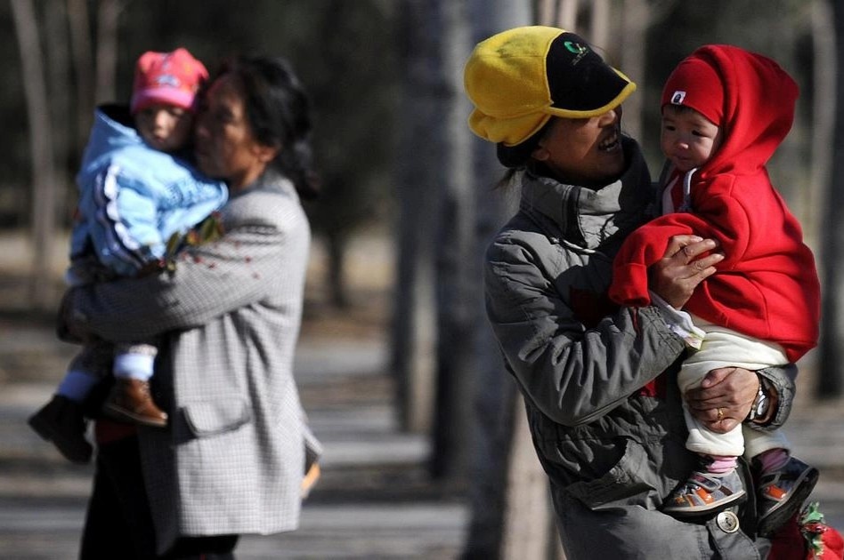 Phu nu Trung Quoc van am anh phai sinh con trai hinh anh