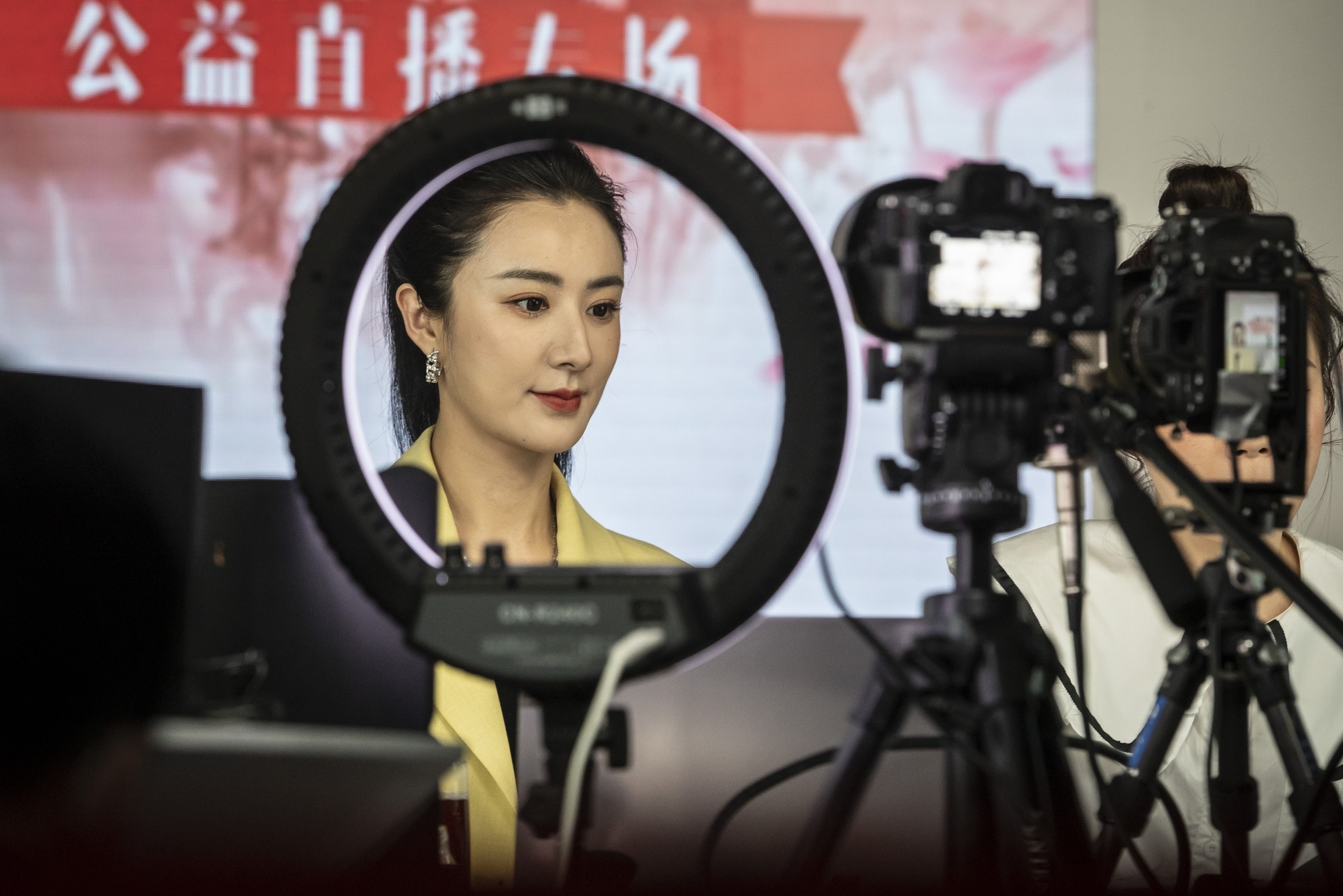 livestream bán hàng Trung Quốc ảnh 2 livestream ban hang Trung Quoc anh 2