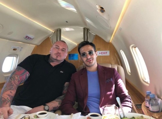 ke lua dao Tinder Simon Leviev anh 1