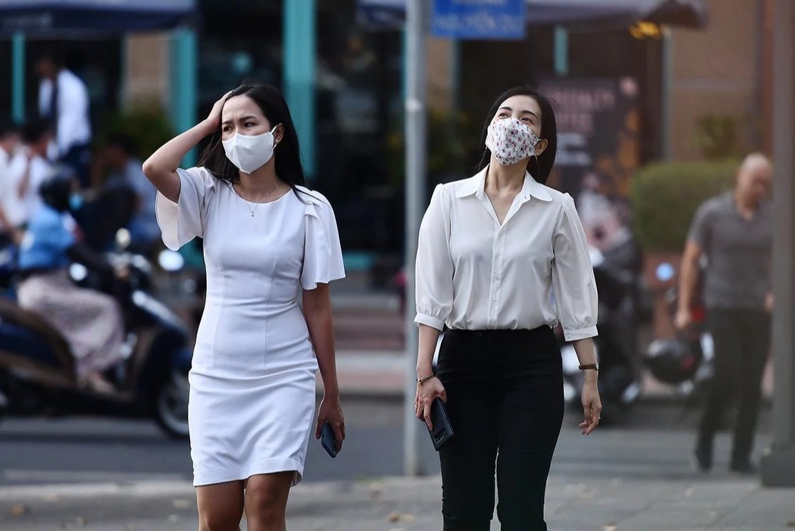 Dong nghiep ban khoan neu F0 di lam hinh anh