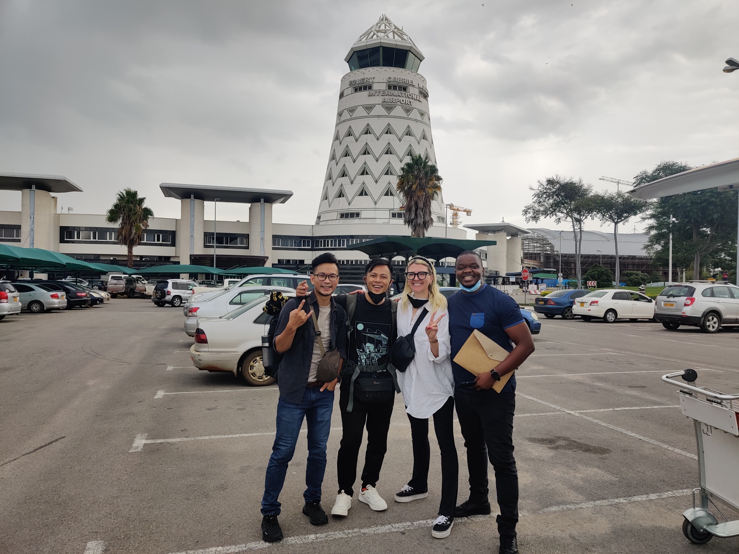 Chang trai di 3 nuoc chau Phi trong dich anh 6