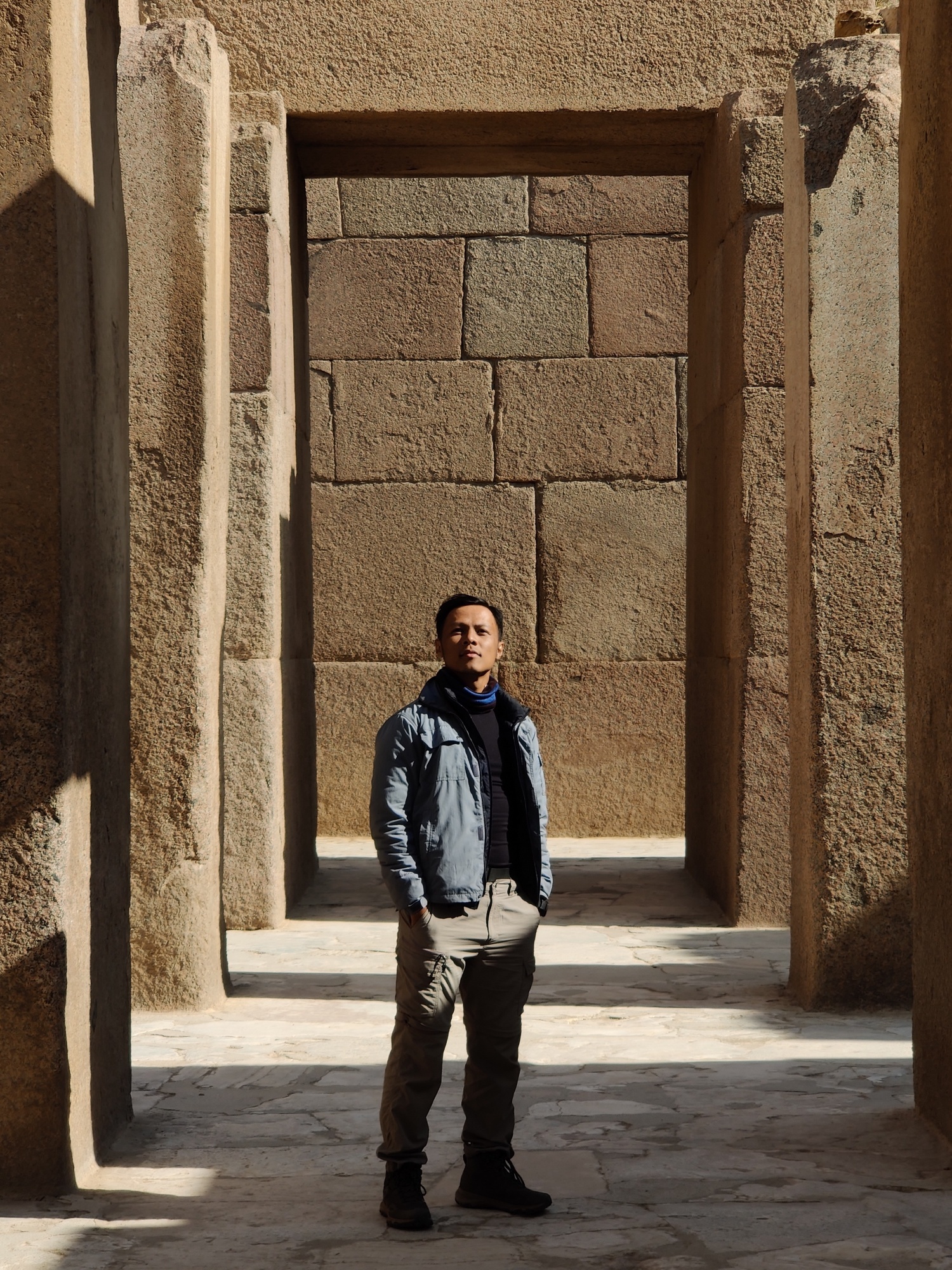 Chang trai di 3 nuoc chau Phi trong dich anh 15