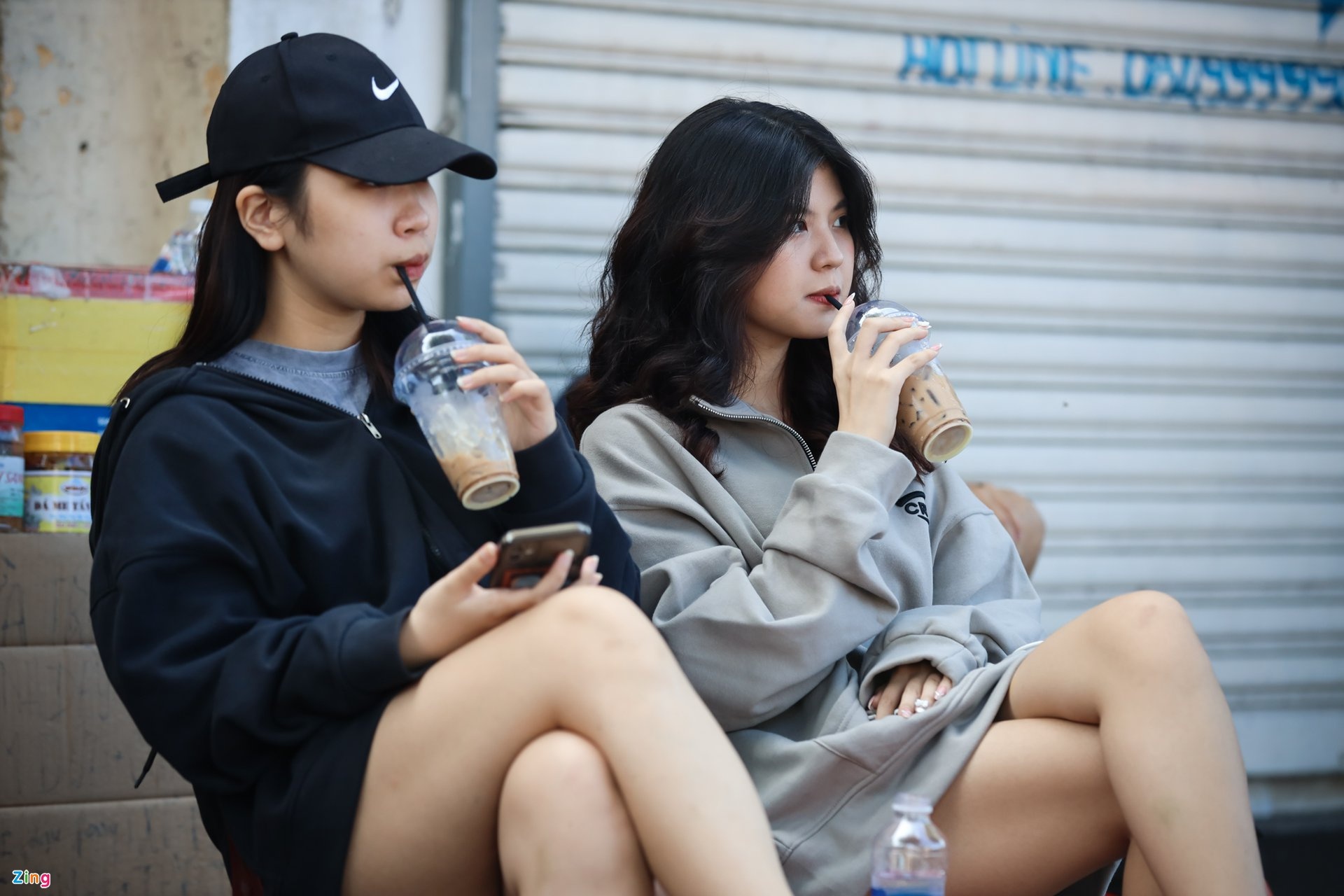 nhan vien van phong sau dich anh 2