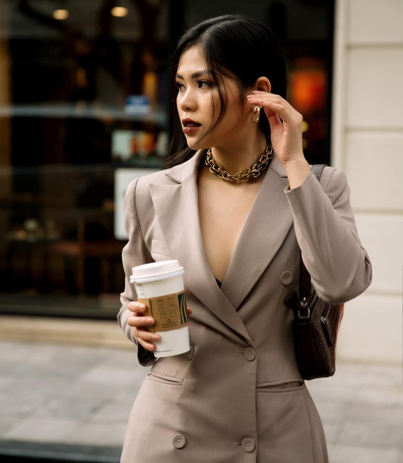 cuu tiep vien hang khong anh 2