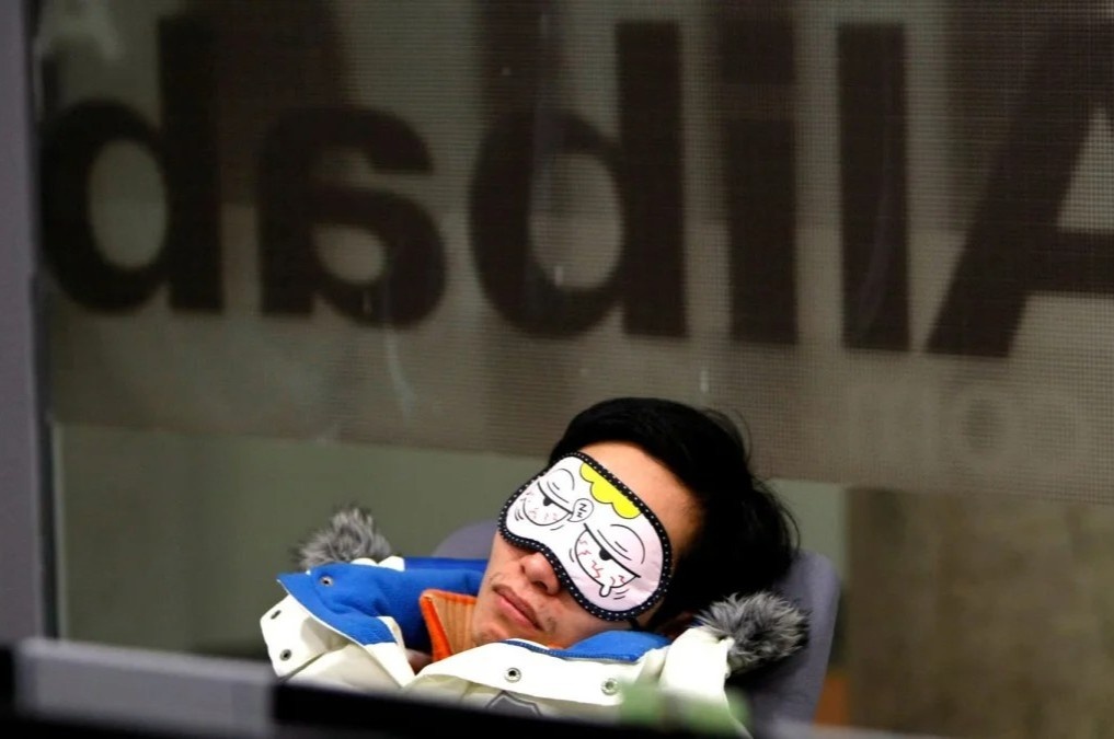 Bac Kinh hanh dong de bai tru 996 hinh anh