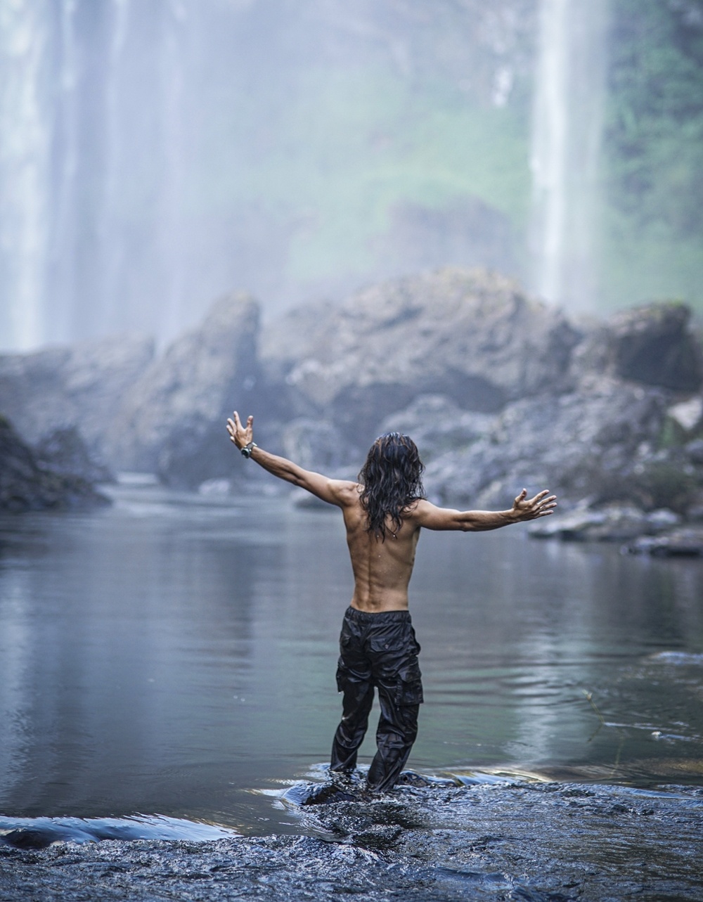 chang trai lai xe kham pha Viet Nam anh 7