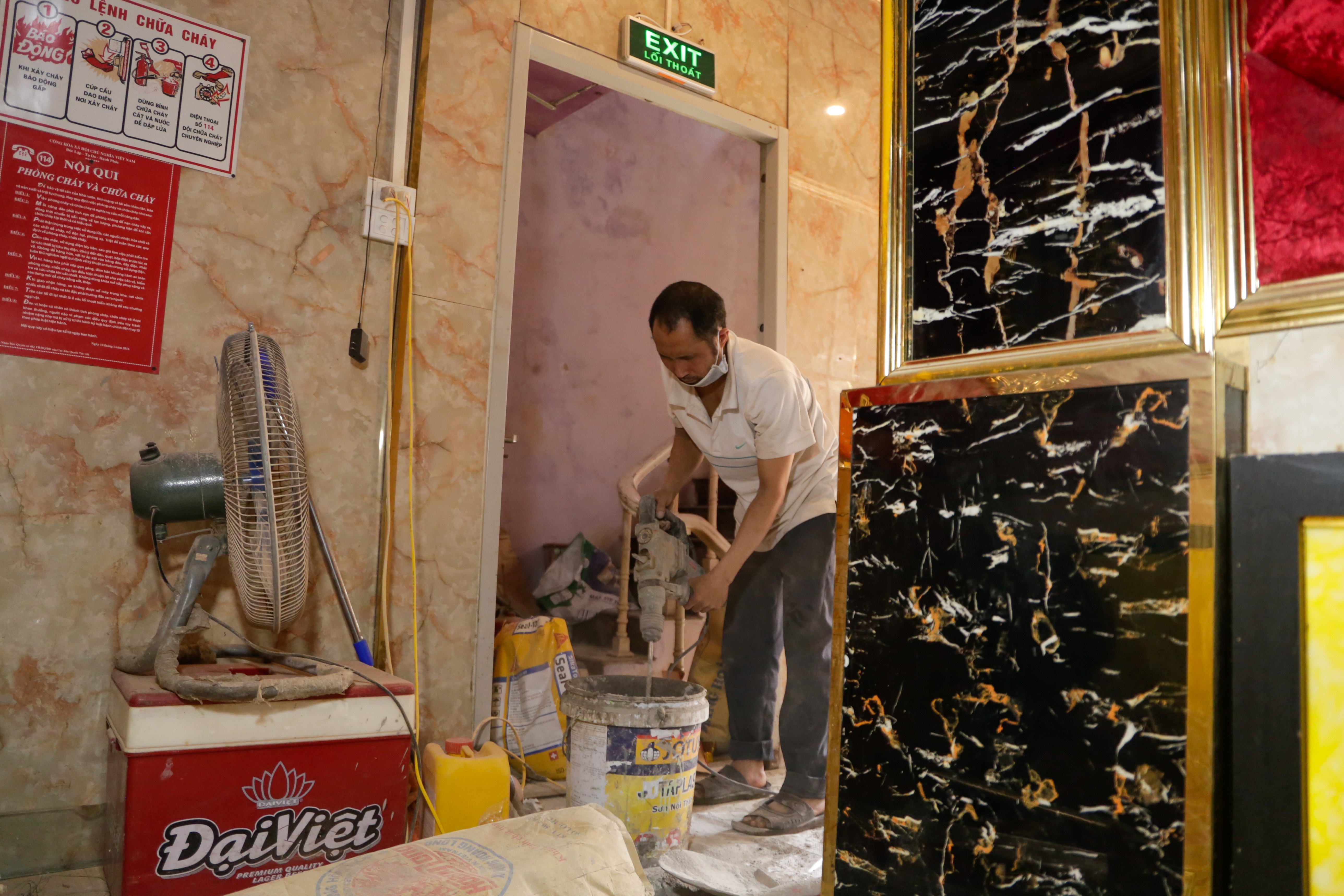 karaoke Ha Noi mo lai anh 3