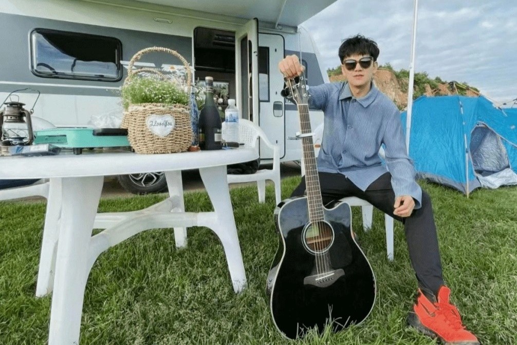 Trao luu song tren xe du lich o Trung Quoc hinh anh