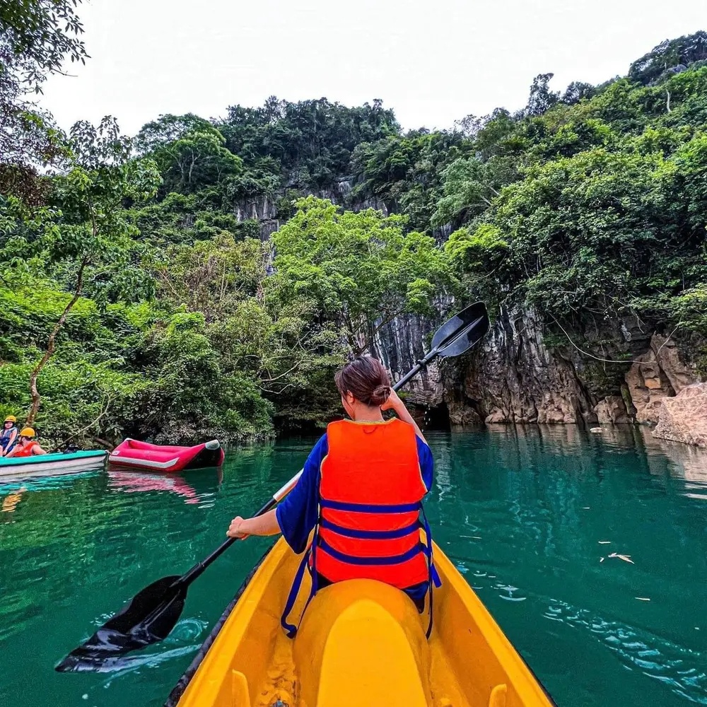 Cô gái cùng mẹ phượt xuyên Việt ảnh 5 Co gai cung me phuot xuyen Viet anh 5