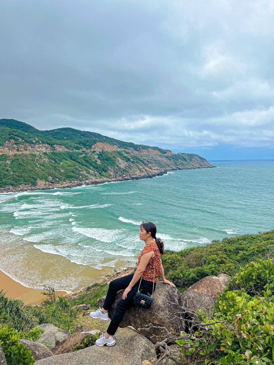 Cô gái cùng mẹ phượt xuyên Việt ảnh 3 Co gai cung me phuot xuyen Viet anh 3