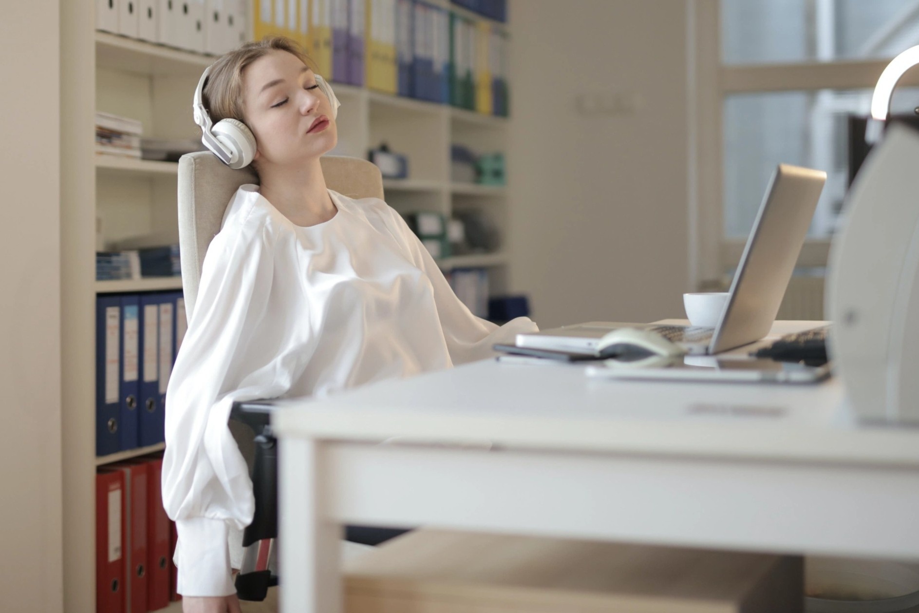 De xuat lam viec 10 thang/nam hinh anh