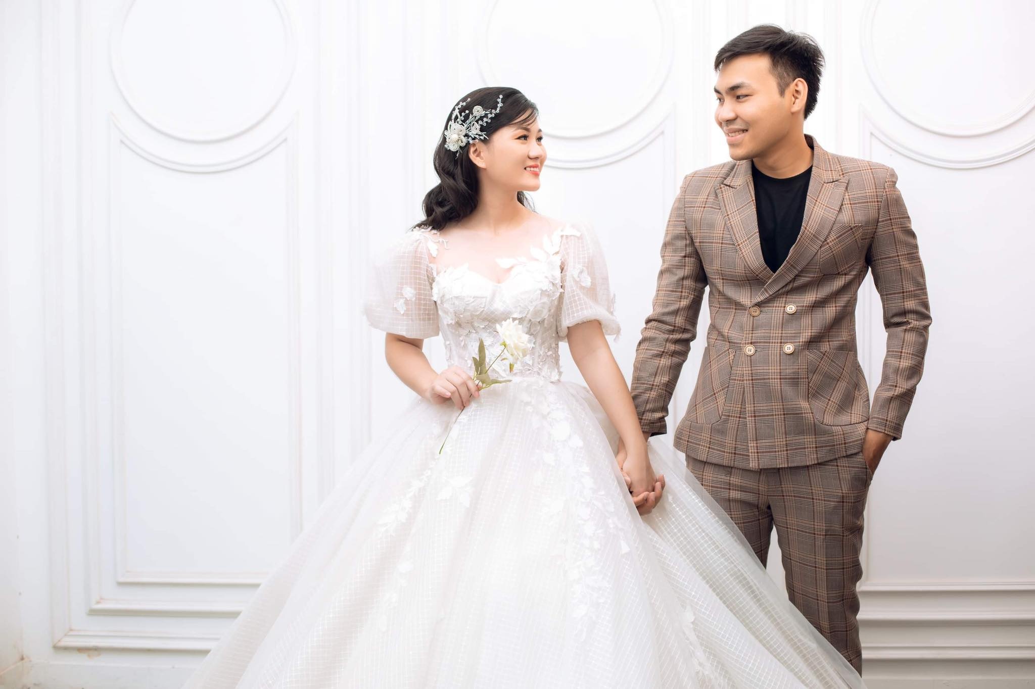 co vu bong da trong dam cuoi anh 2