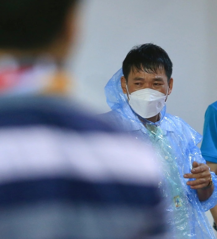 cha cua Le Van Xuan bat khoc anh 2