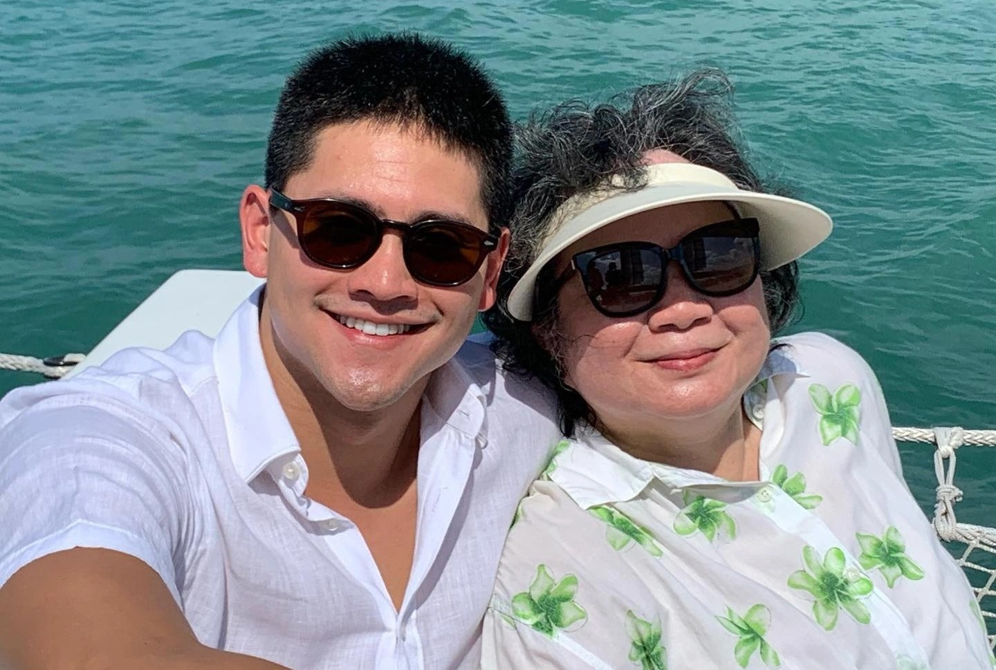 Me kinh ngu Schooling: 'Chung toi muon quay lai Viet Nam' hinh anh