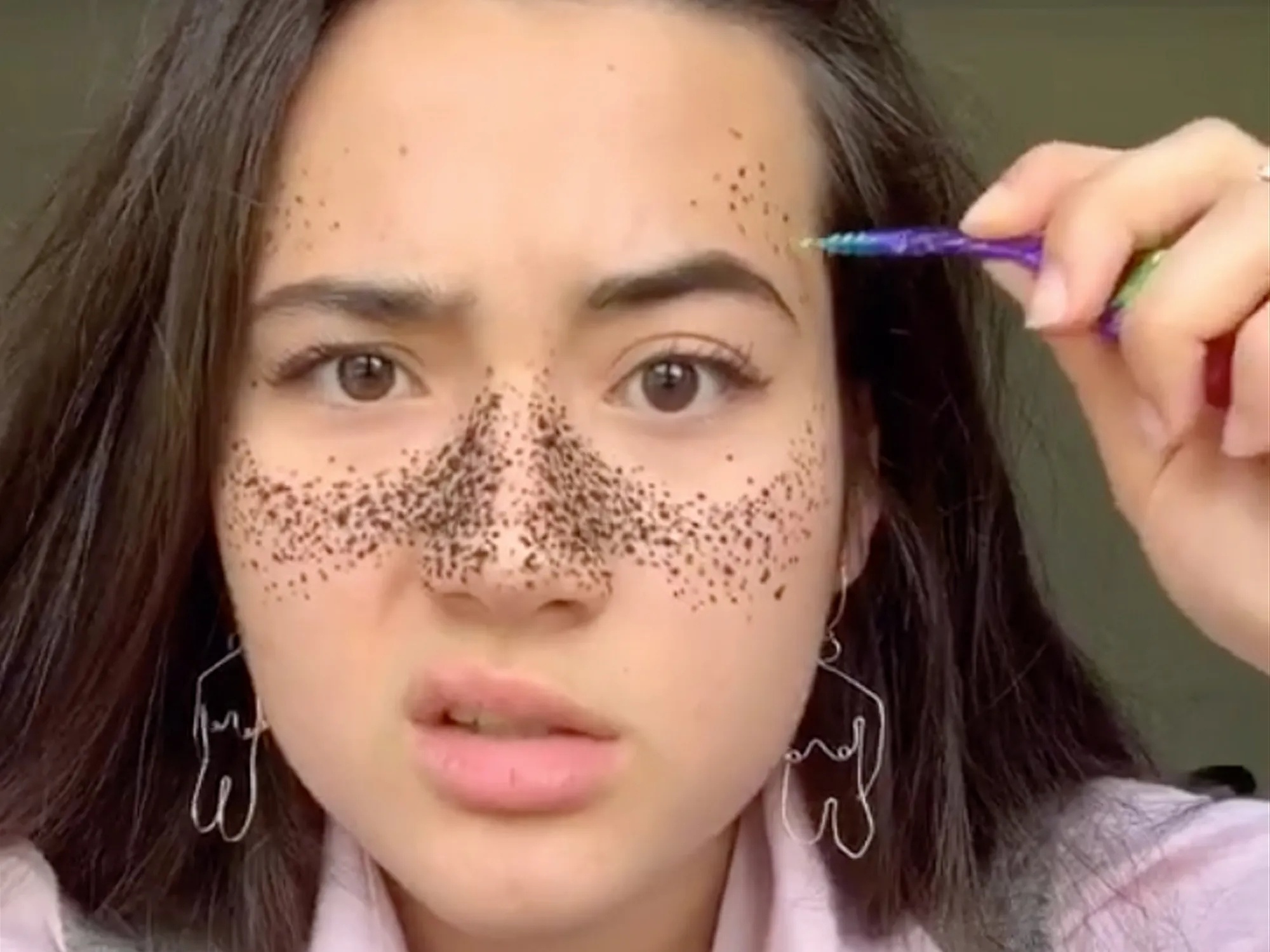 vẽ tàn nhang bằng henna ảnh 3 ve tan nhang bang henna anh 3