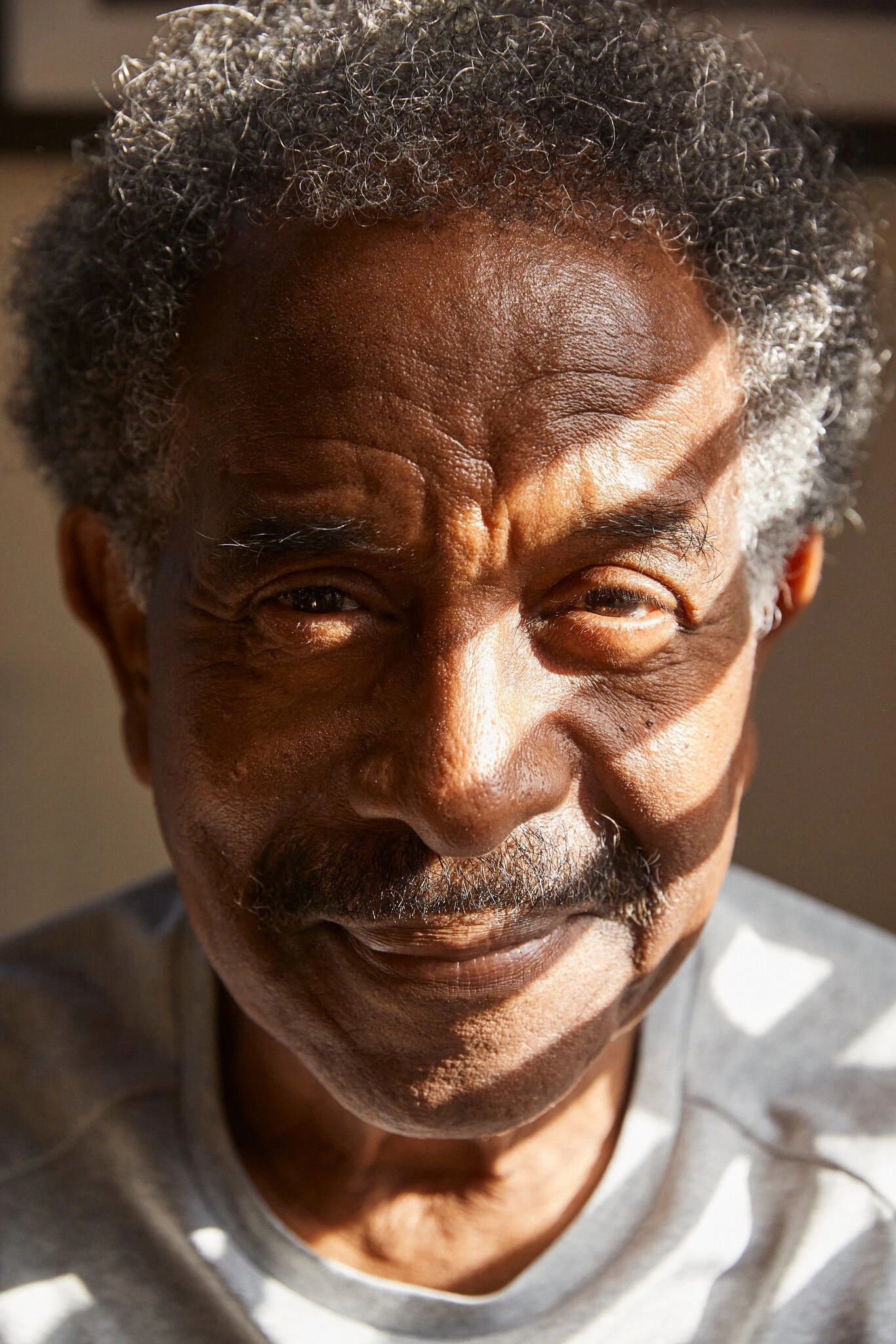 nguoi cao tuoi noi tieng tren mang xa hoi anh 5