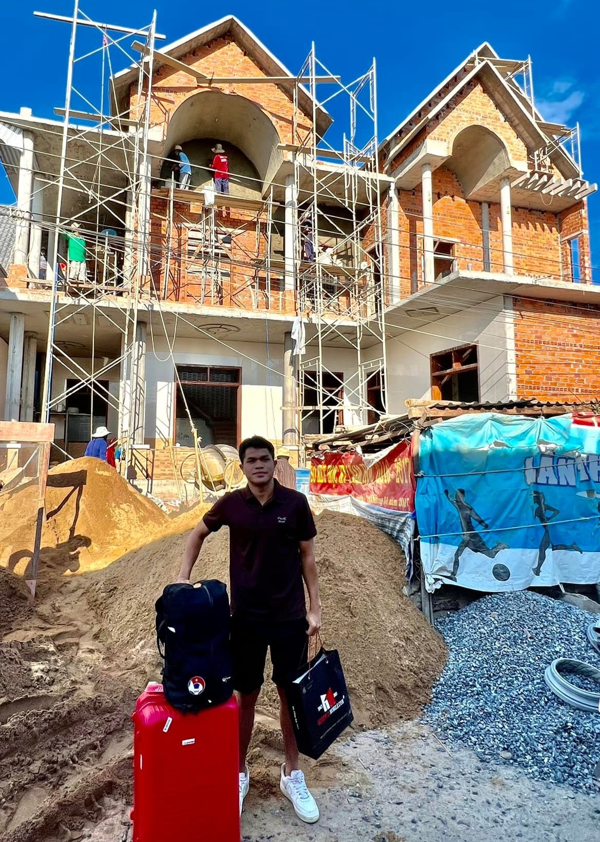 cha cua Dung Quang Nho anh 6