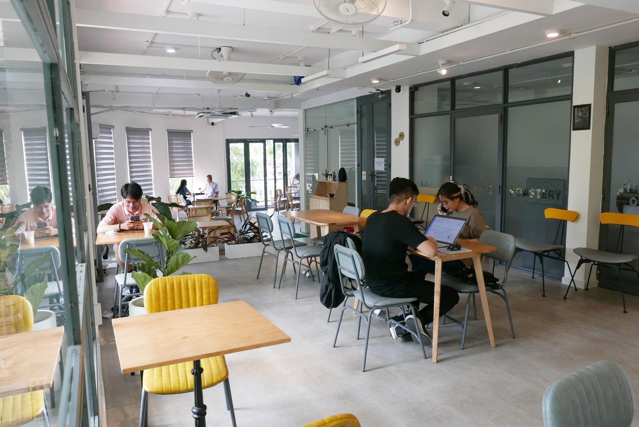 cong dan laptop anh 6