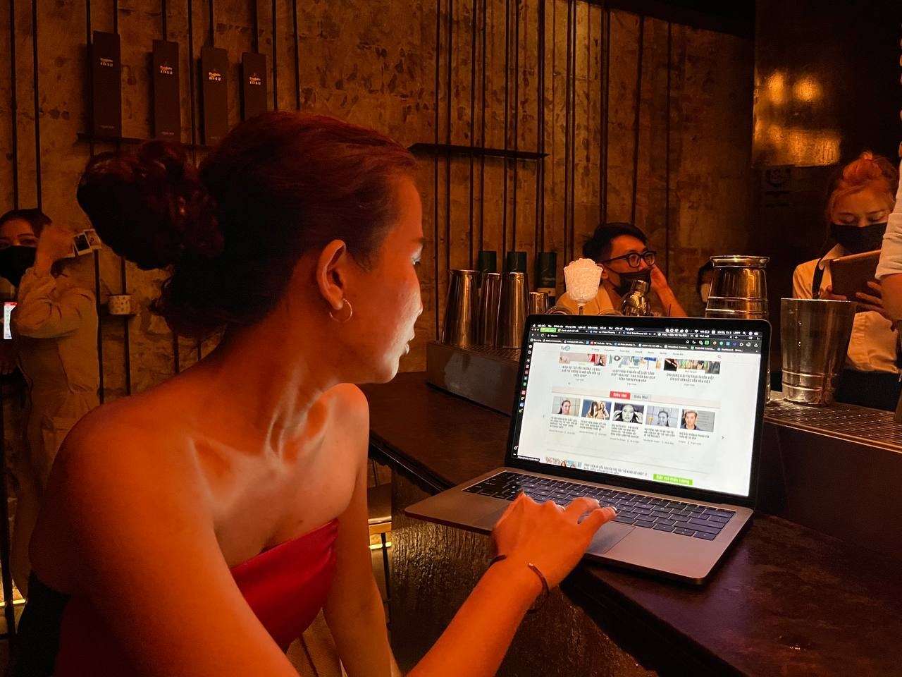 di bar lam viec anh 3