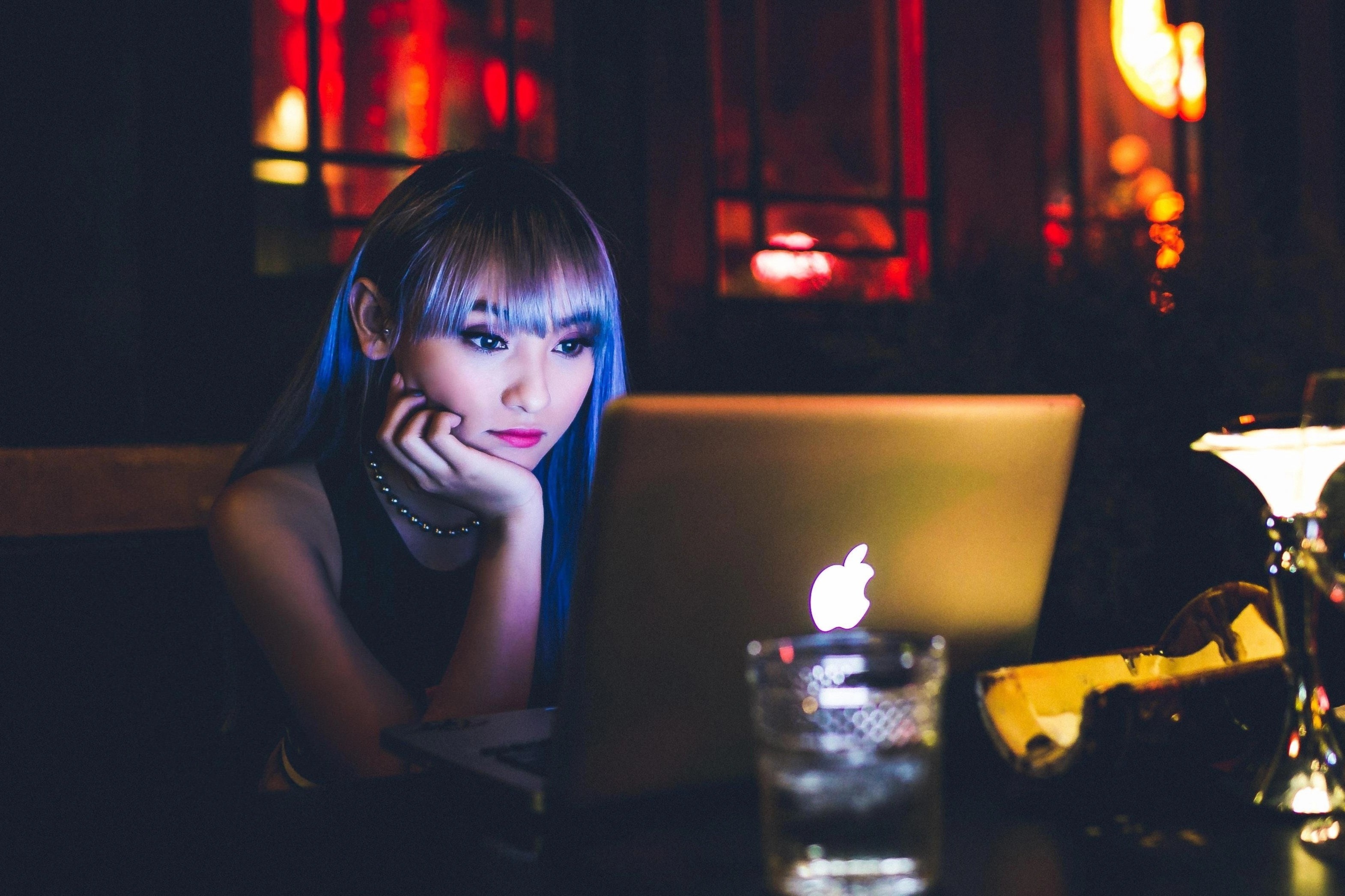 Nhung nhan vien bo viec vi sep hinh anh