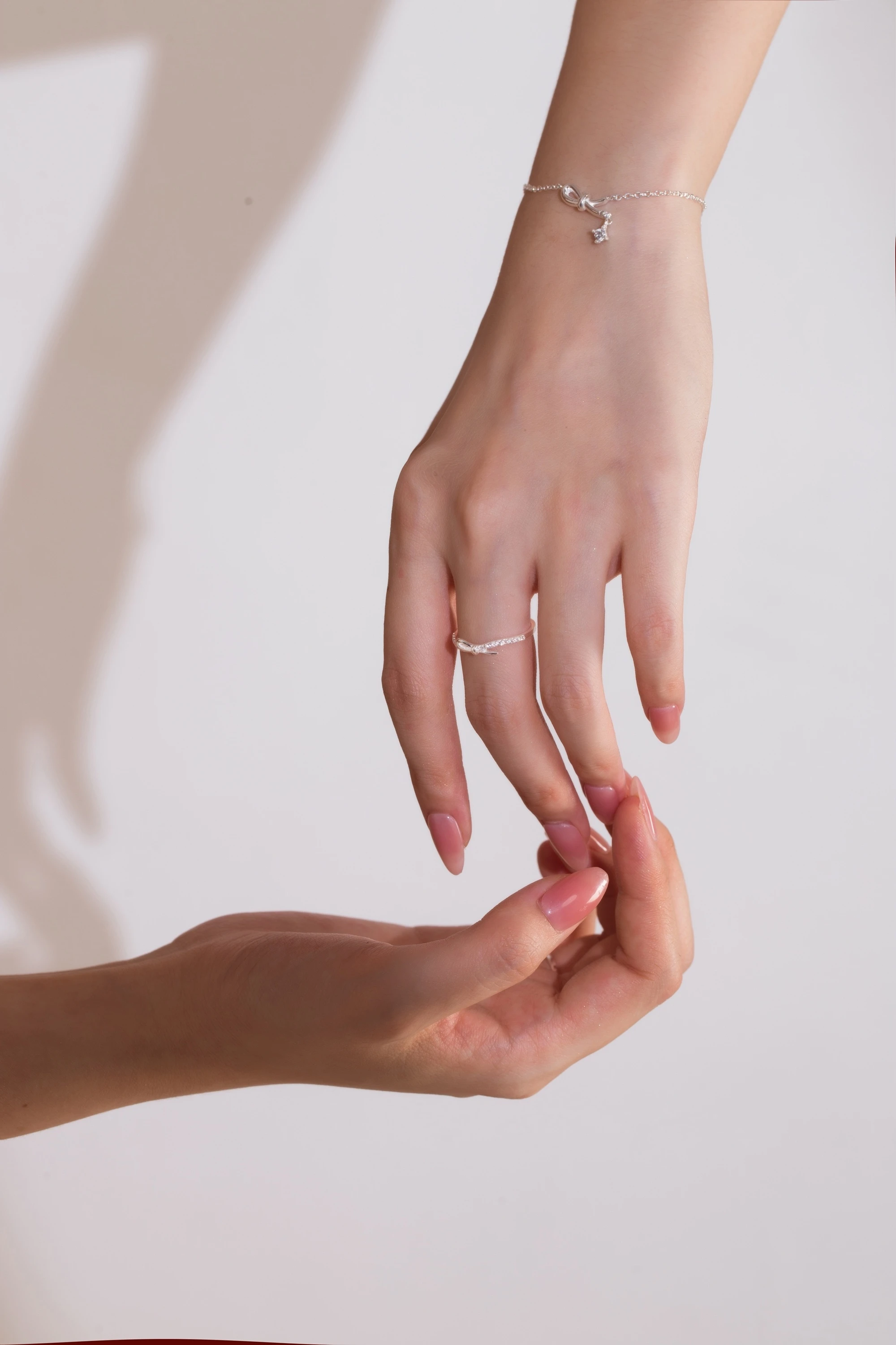 kho khan khi lam nguoi mau tay anh 4