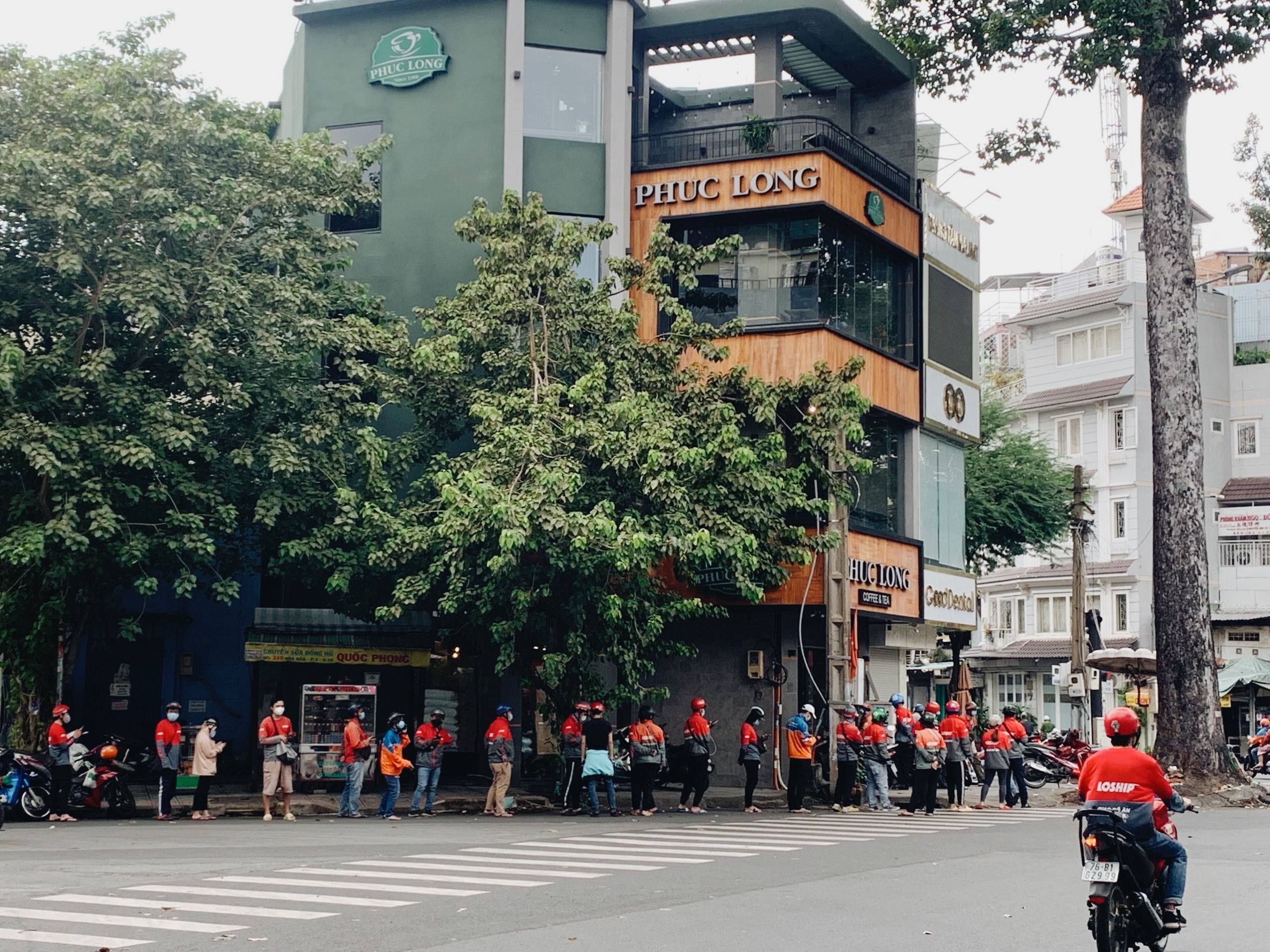 tphcm nới lỏng giãn cách ảnh 2 tphcm noi long gian cach anh 2