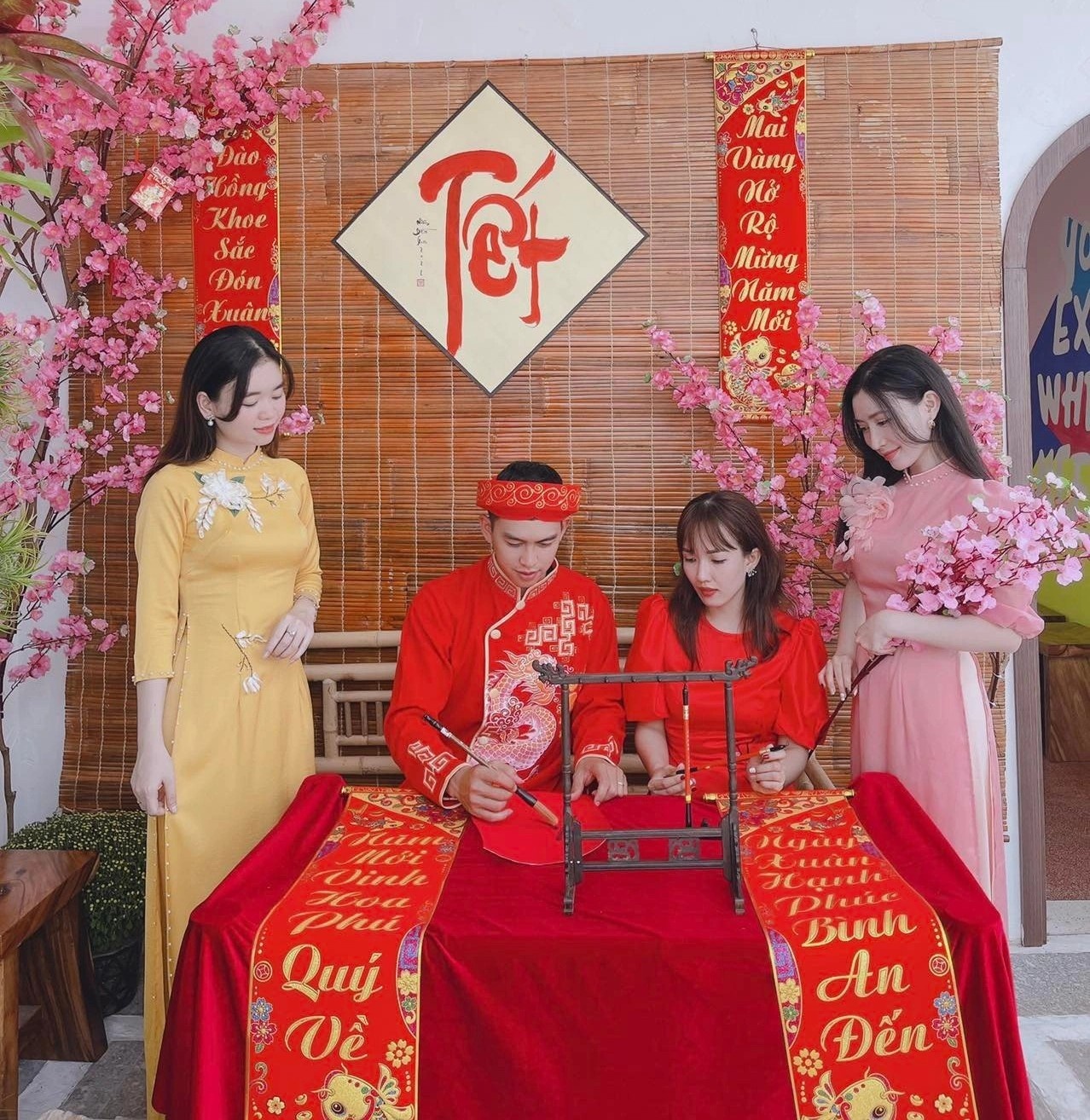 cà phê trang trí Tết tphcm ảnh 10 ca phe trang tri Tet tphcm anh 10