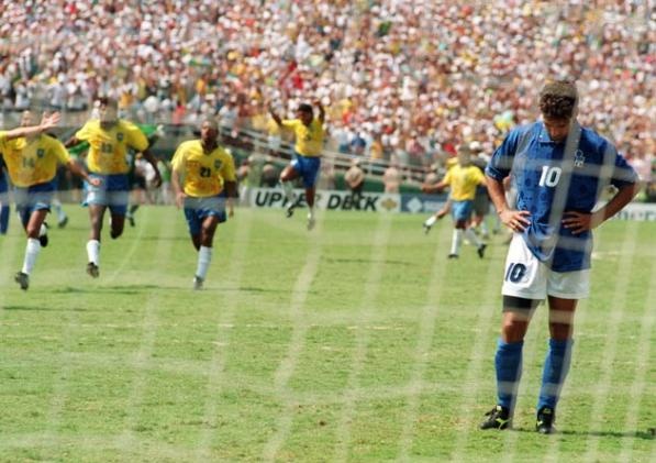 Roberto Baggio da hong phat den o CK World Cup 1994 hinh anh