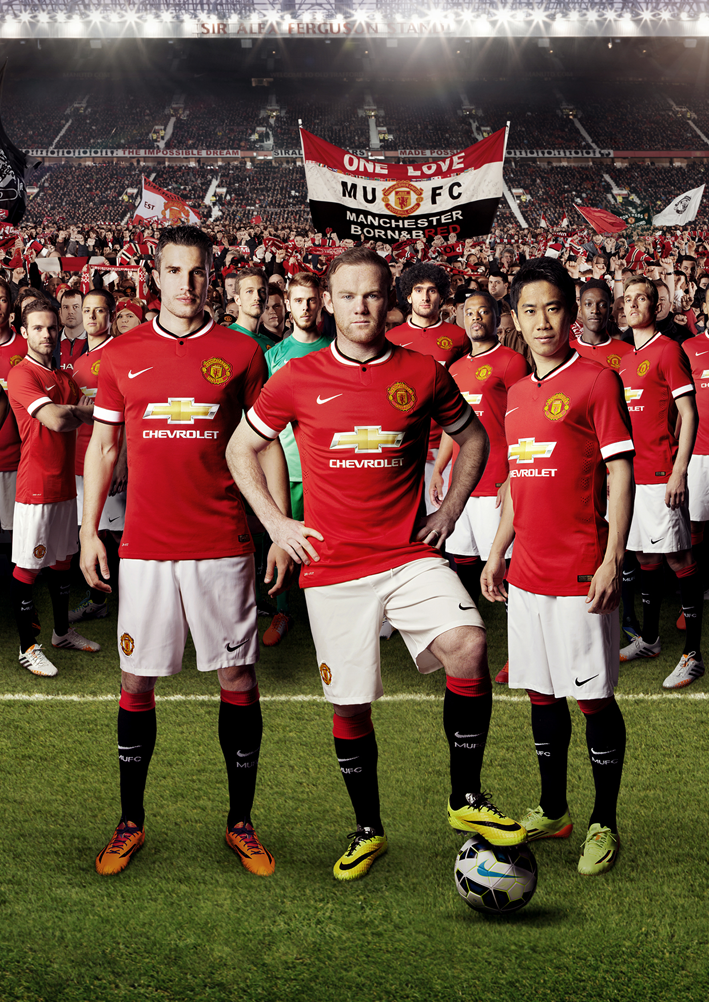 Man United trong mẫu áo đấu sân nhà mới mùa 2014-15. Ảnh: Getty.