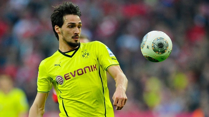 Mats Hummels là mục tiêu săn đuổi của Man United.